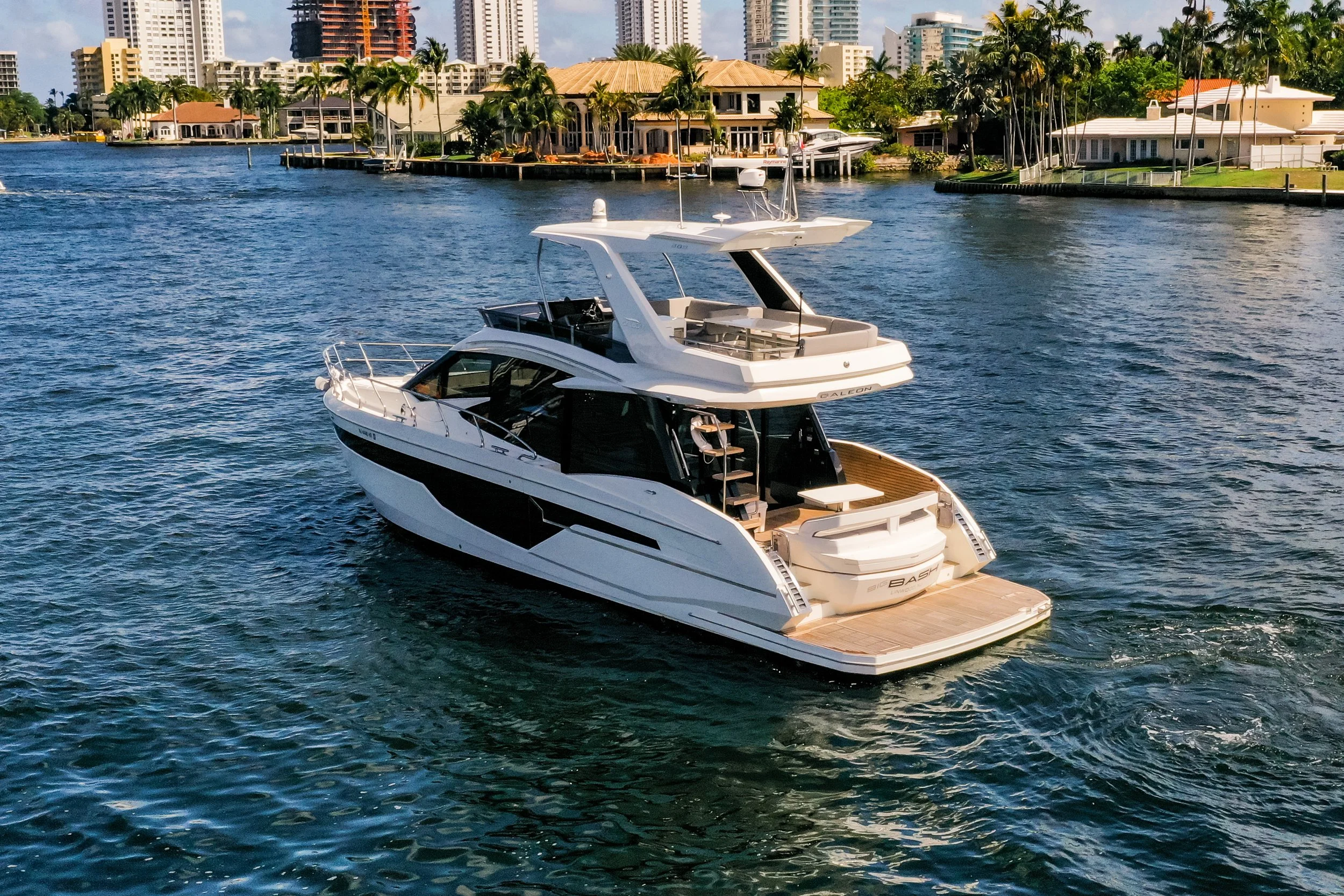 Galeon 50 Fly-20.jpg