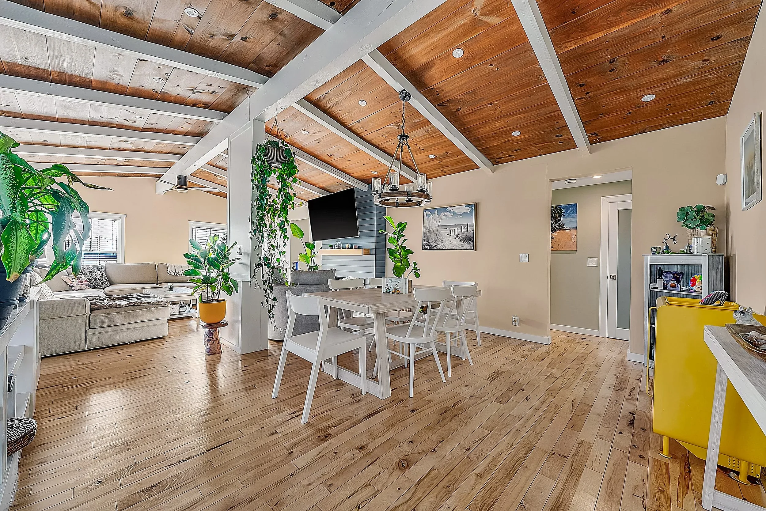 Real_Estate_-048.jpg