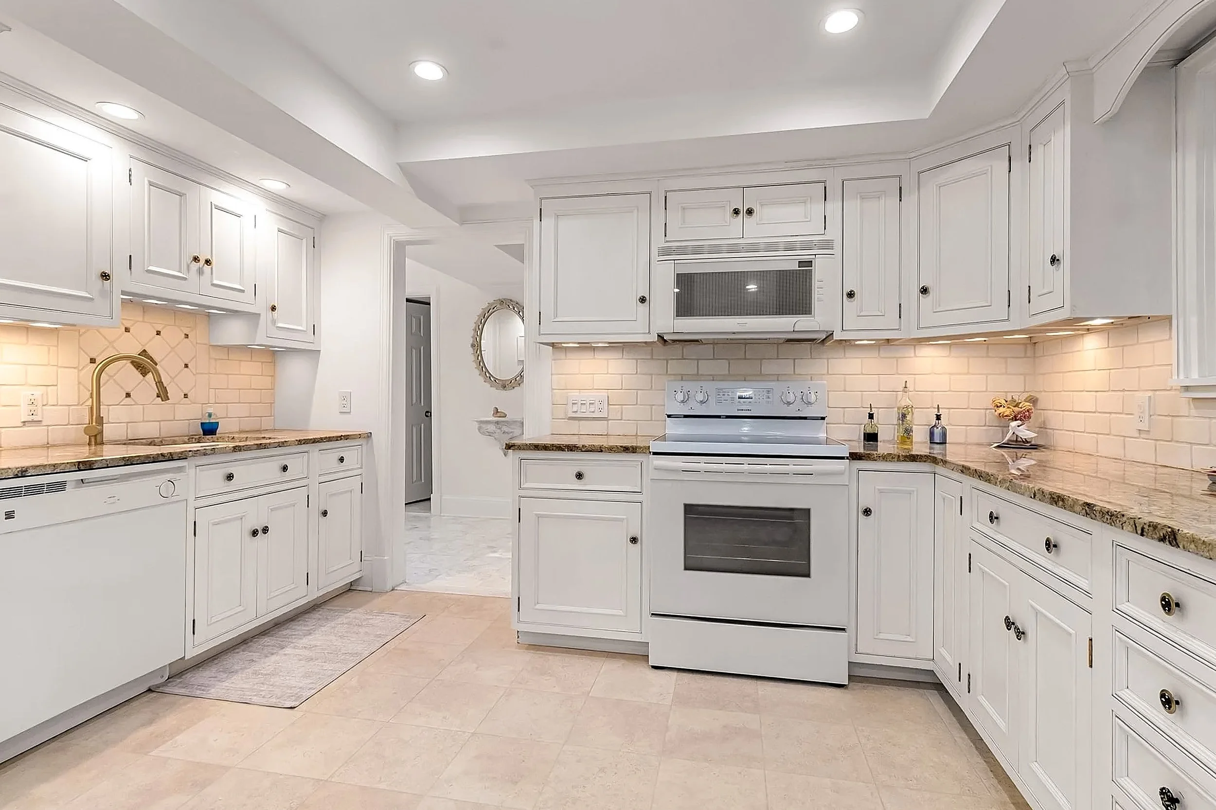 Real_Estate_-079.jpg