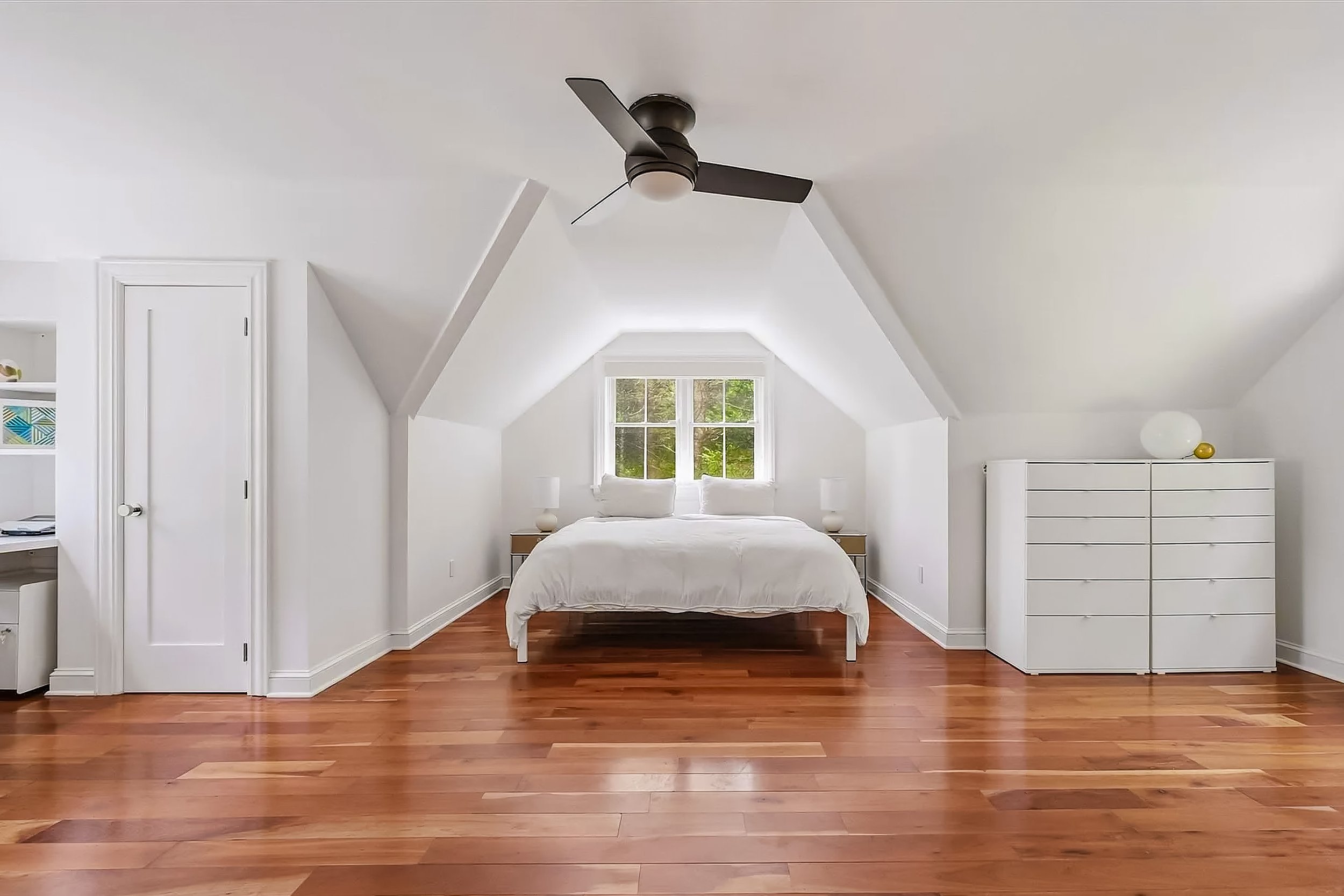 Real_Estate_-088.jpg