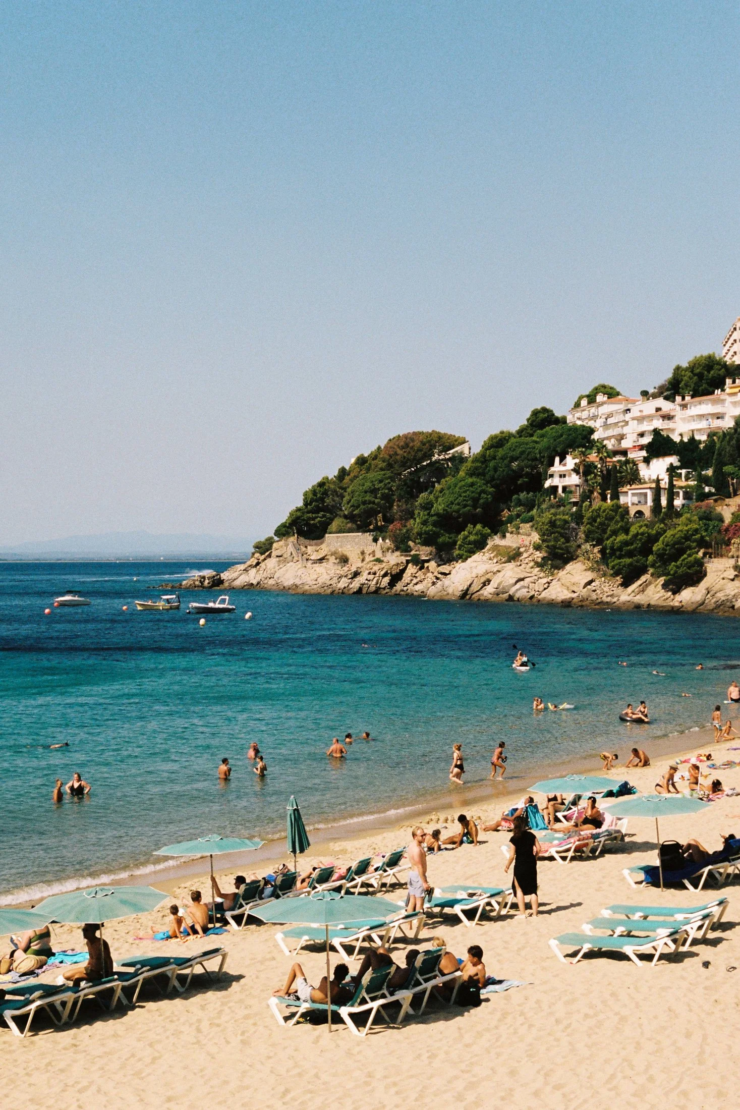 @mat_hemon-CostaBravaBeach--2web.JPG