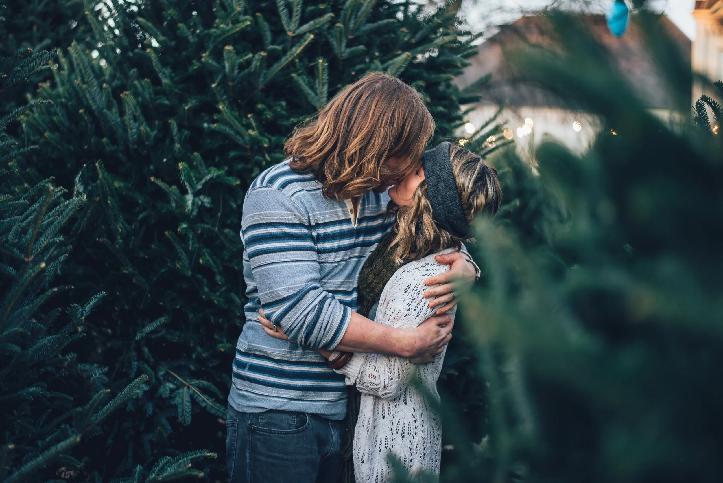 Relationships flourish with healthy bondaires