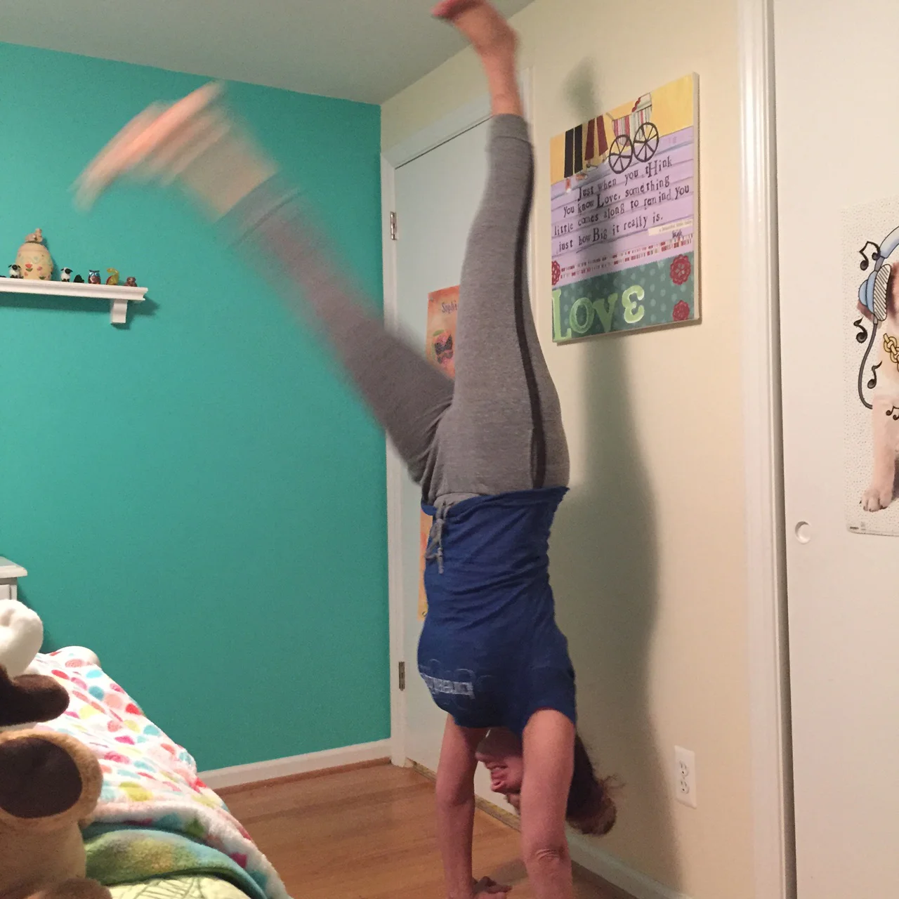 handstand.jpg