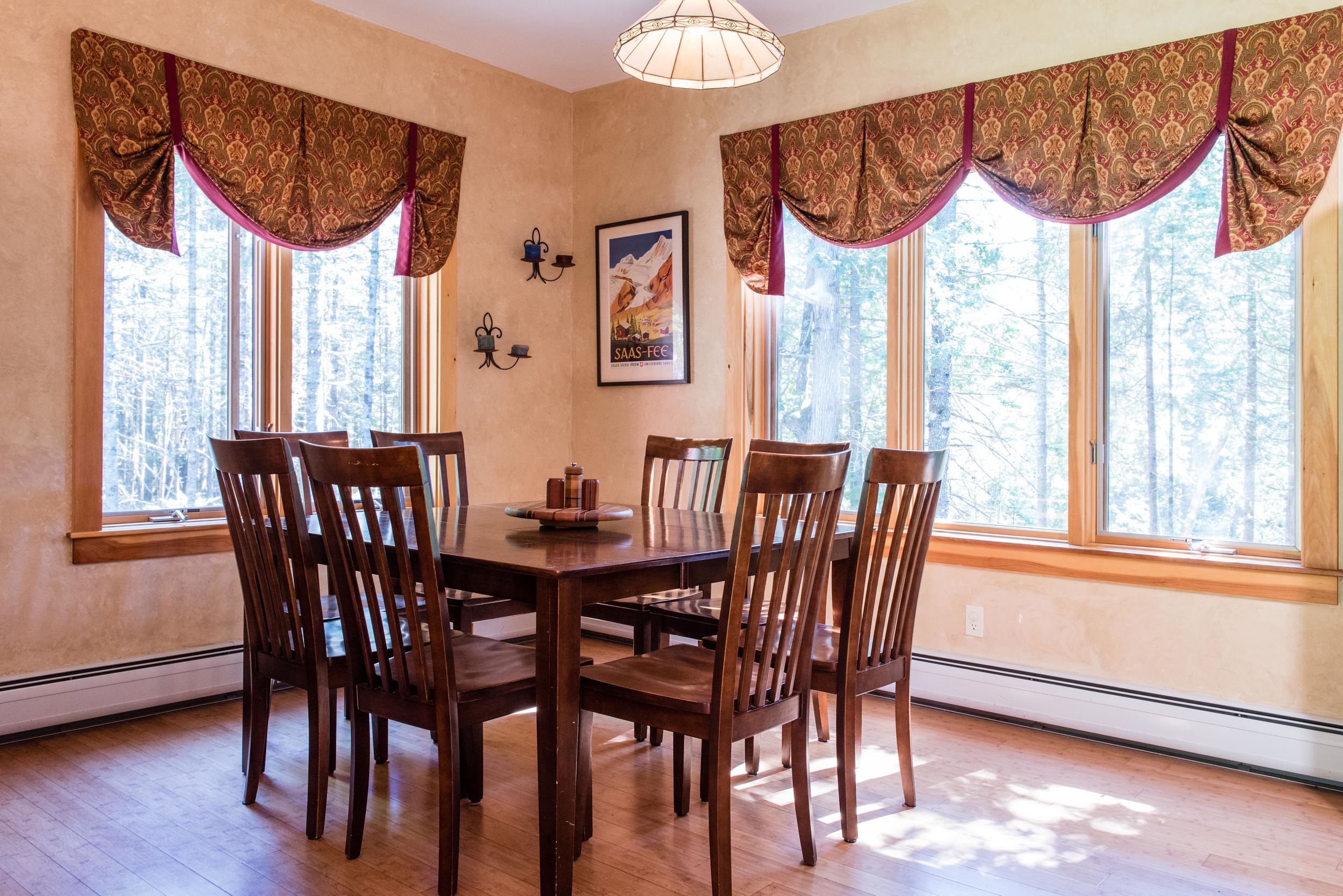  Dining room table 