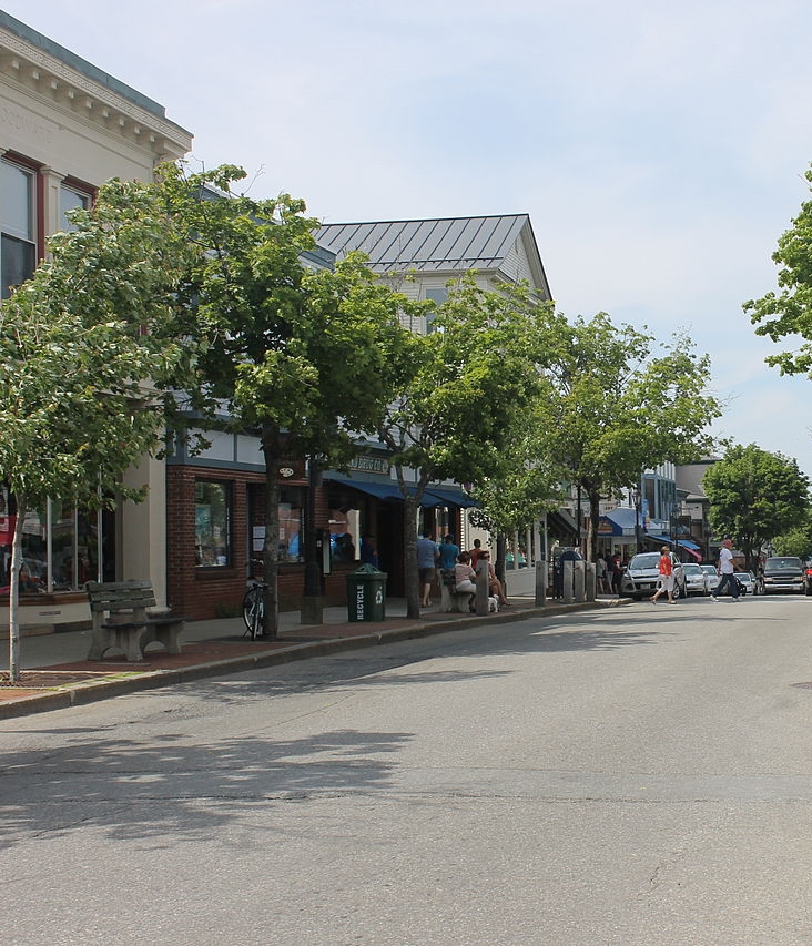  Bar Harbor's downtown area features great shopping and food! 