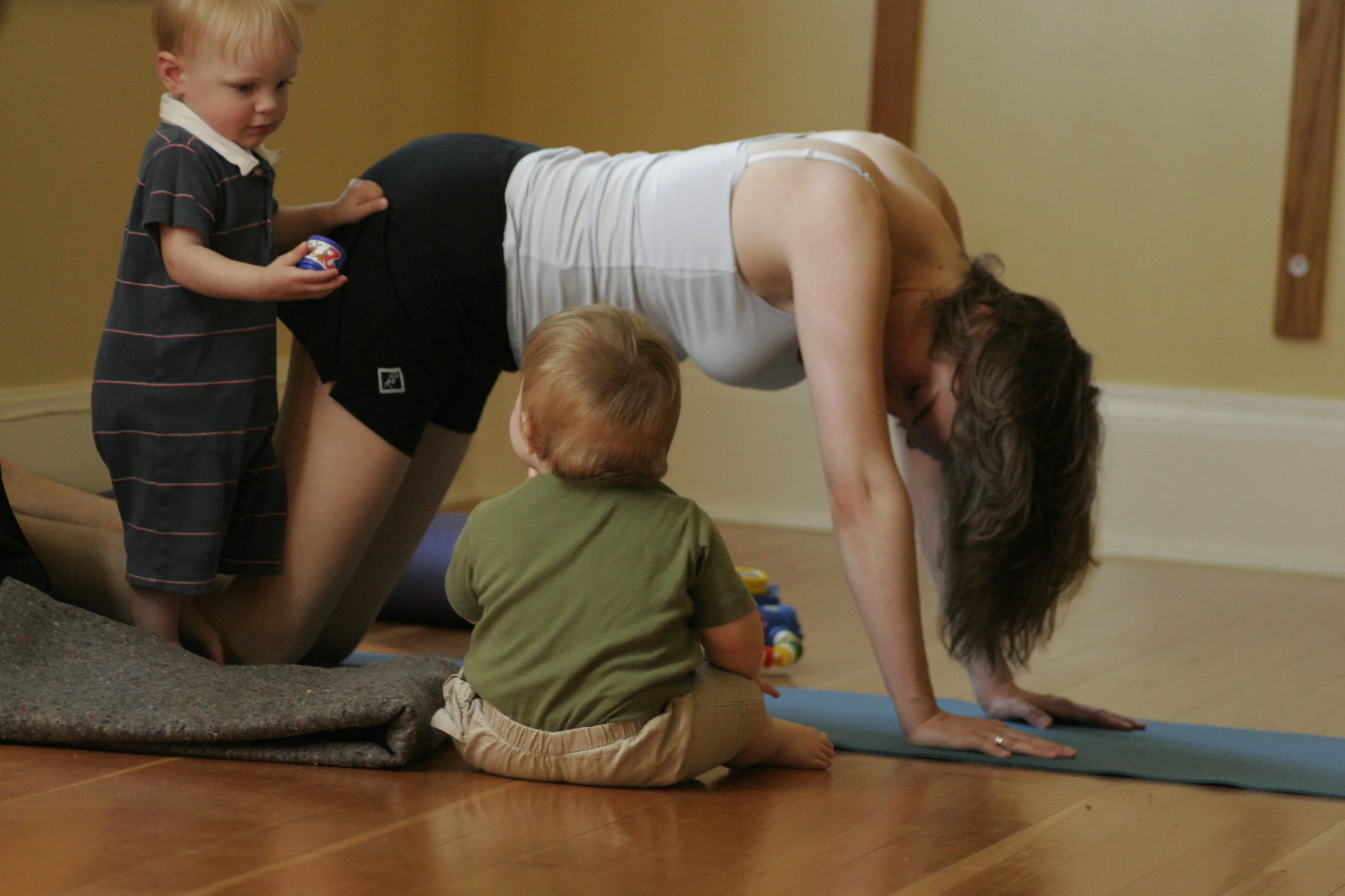 Toddler yoga cat:cow.jpg