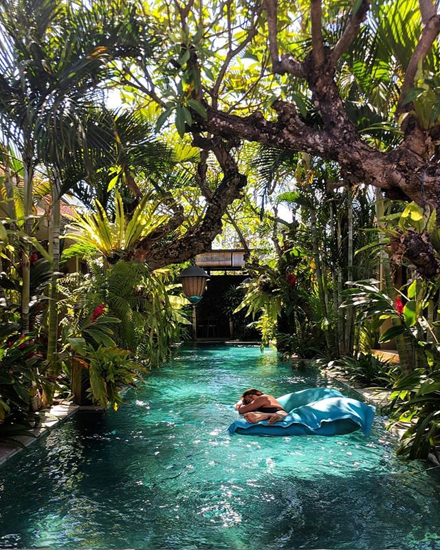 I found the pool of my dreams in Bali 😍 can't you tell I don't want to leave ❤️❤️ #bali #wonderfulindonesia #islandlife
.
.
.
.
.
.
#girlswhoexplore #wearetravelgirls #sheadventures #femmetravel #sheisnotlost #dametraveler #girlsthatwander #simplyad