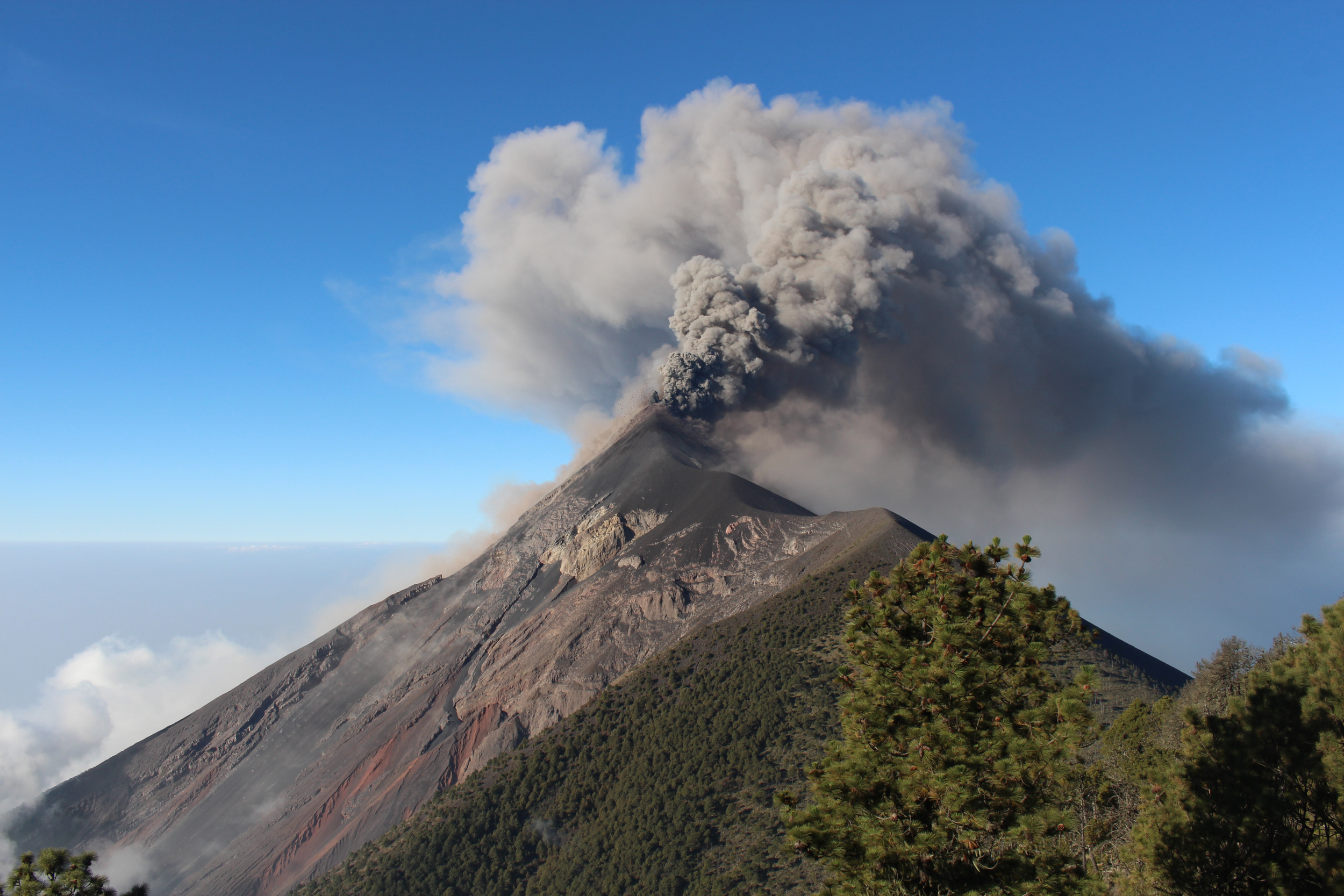 Fuego erupting by day 