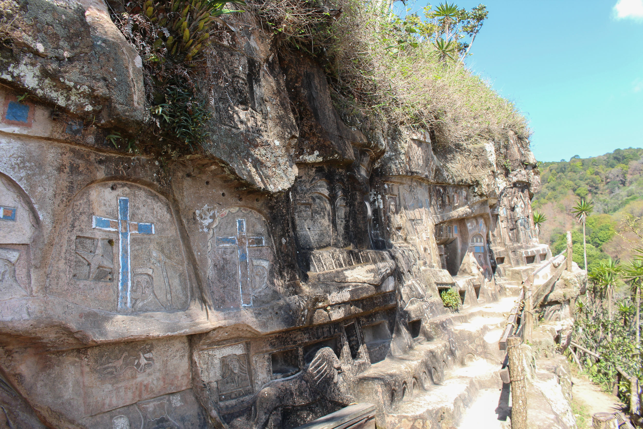 A small section of Alberto's vast mural