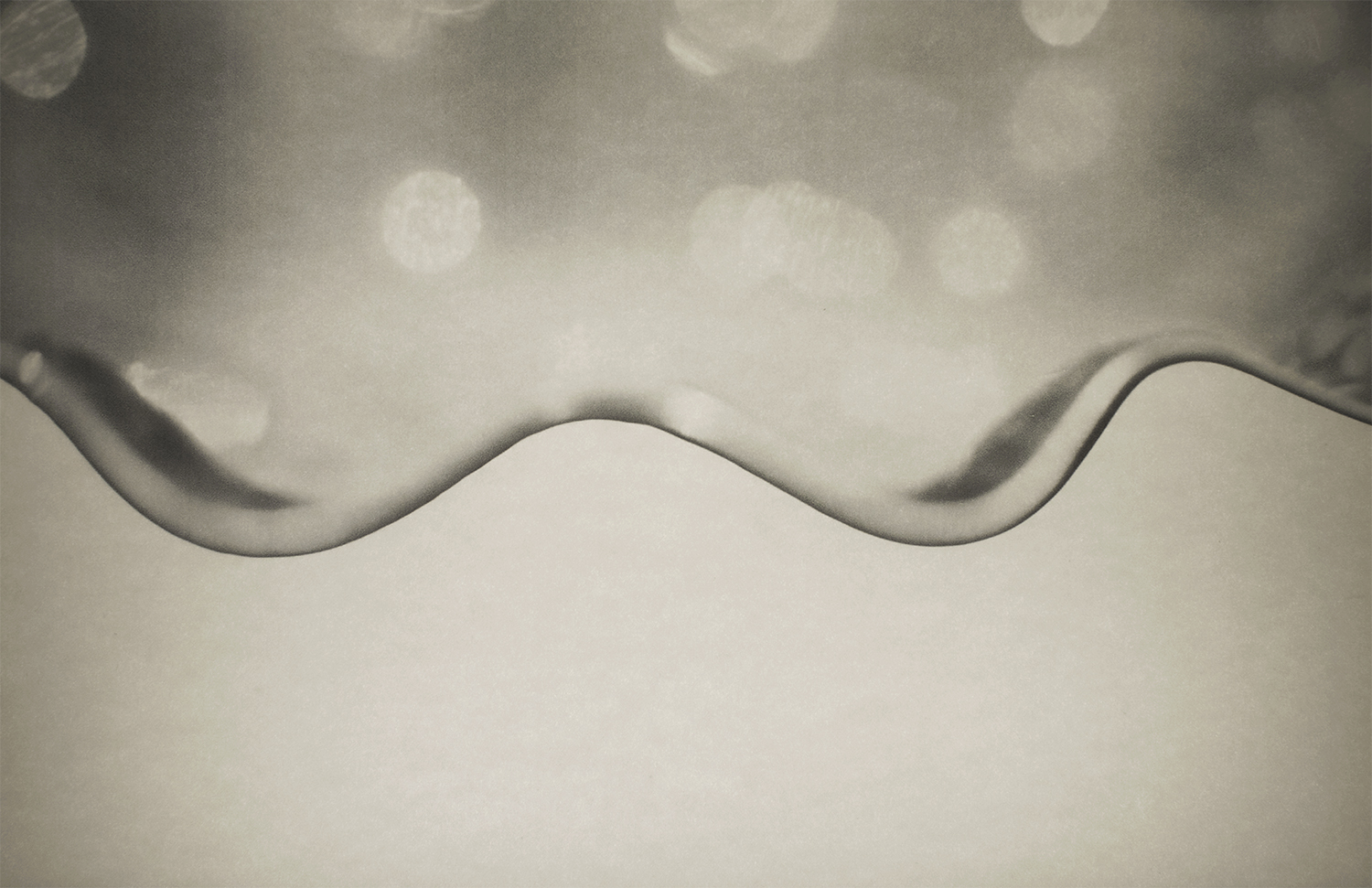 Lingering Wave