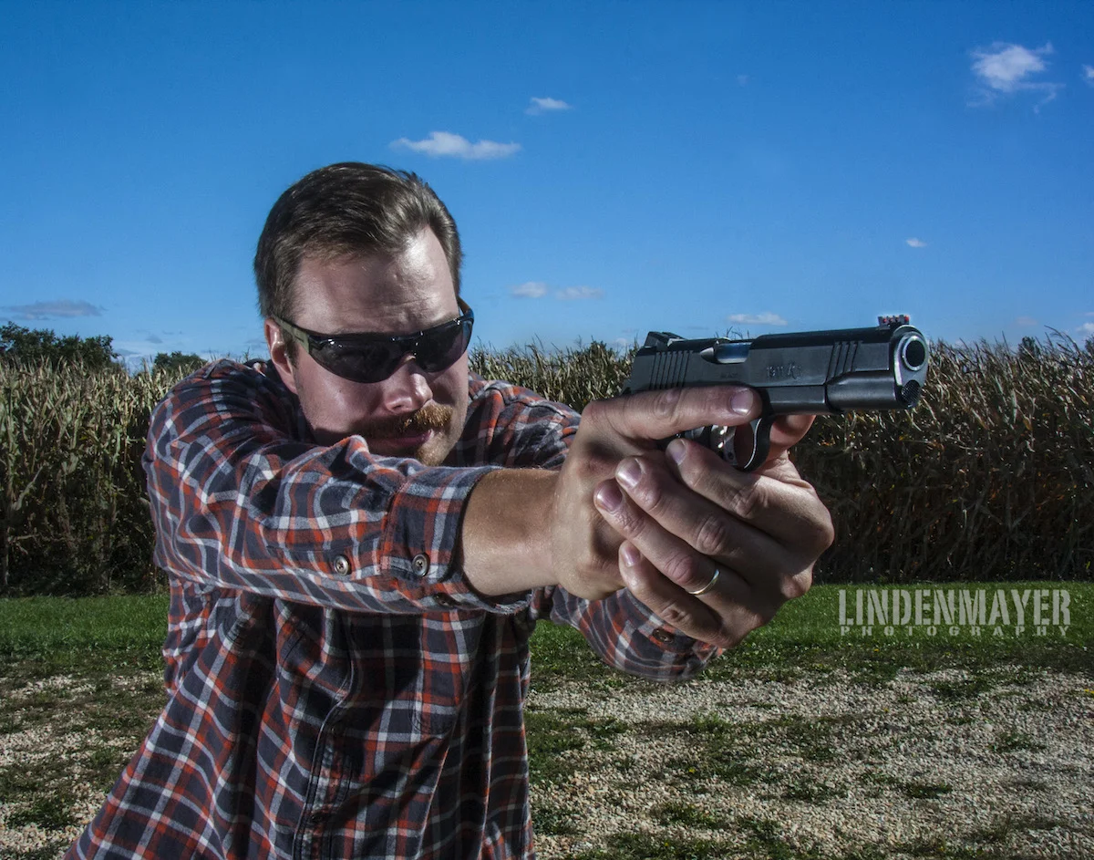 GunGuyRadio_53_October-06-2013.jpg