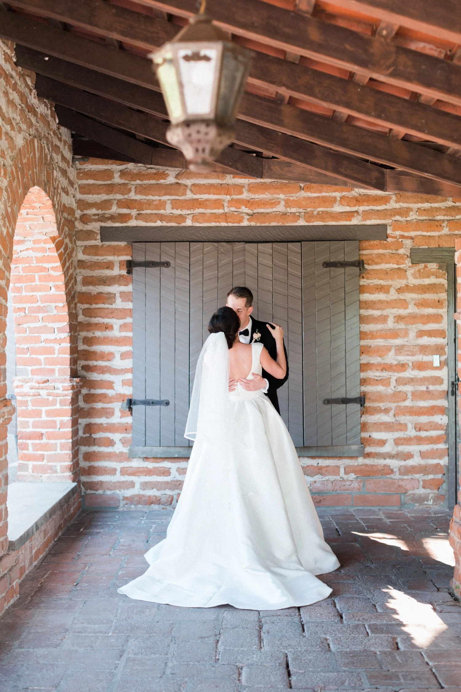 Bride and groom kiss at their Tubac Golf Resort wedding 