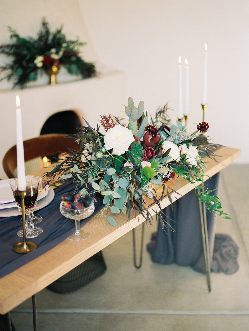  Stunning tablescape captured by Tucson film wedding photographers Betsy &amp; John on Portra 800  