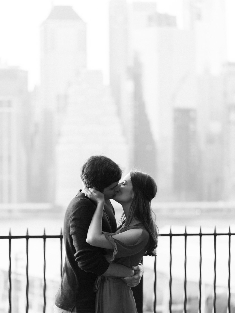 kissing-couple.jpg