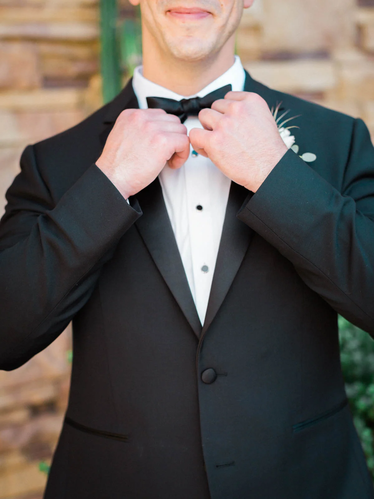 Jw marriott Starr Pass wedding captured by Tucson Wedding Photographers Betsy & John 