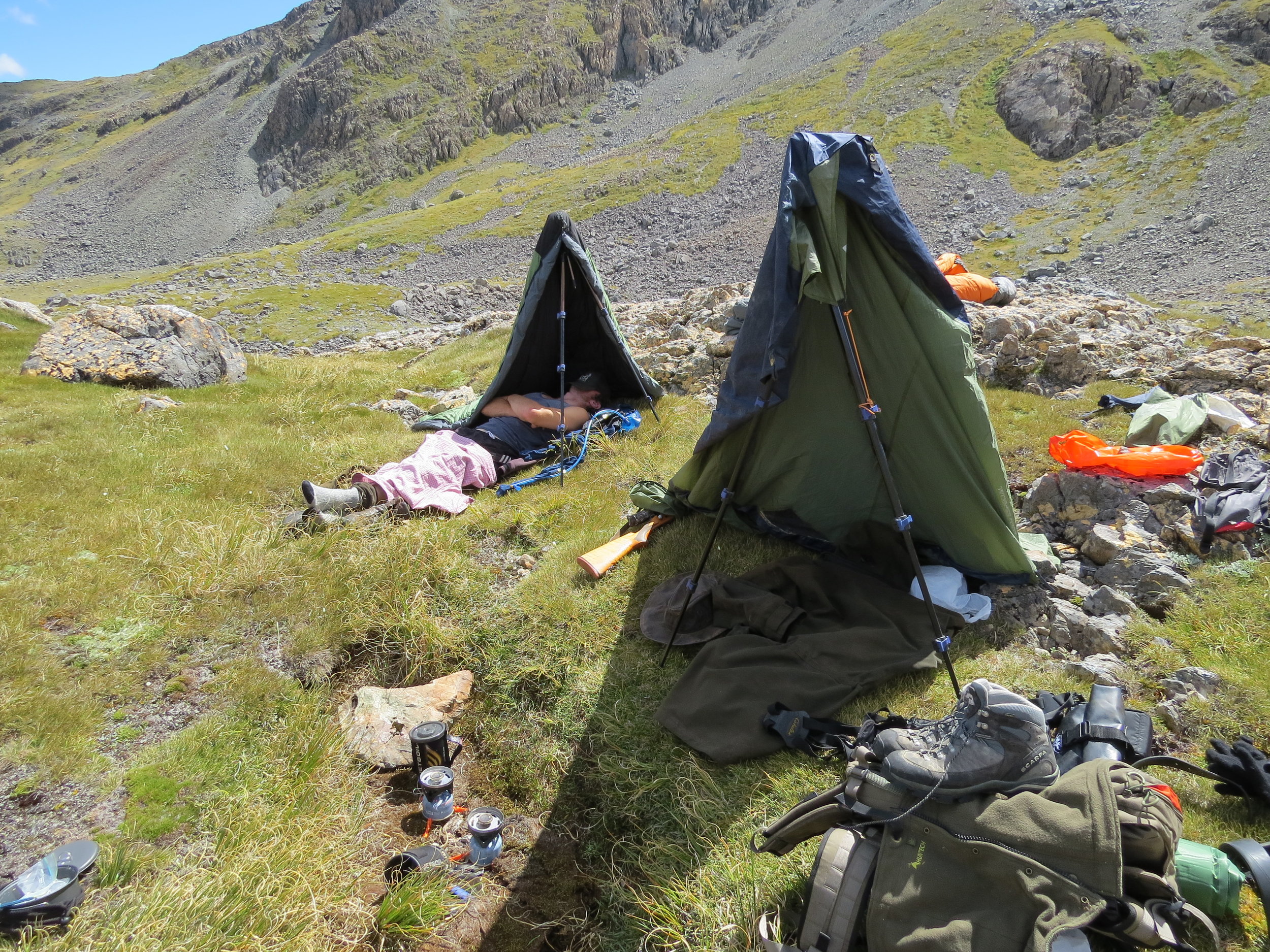  The two hardest things to find on the open tops in summer - fresh water and shade. 