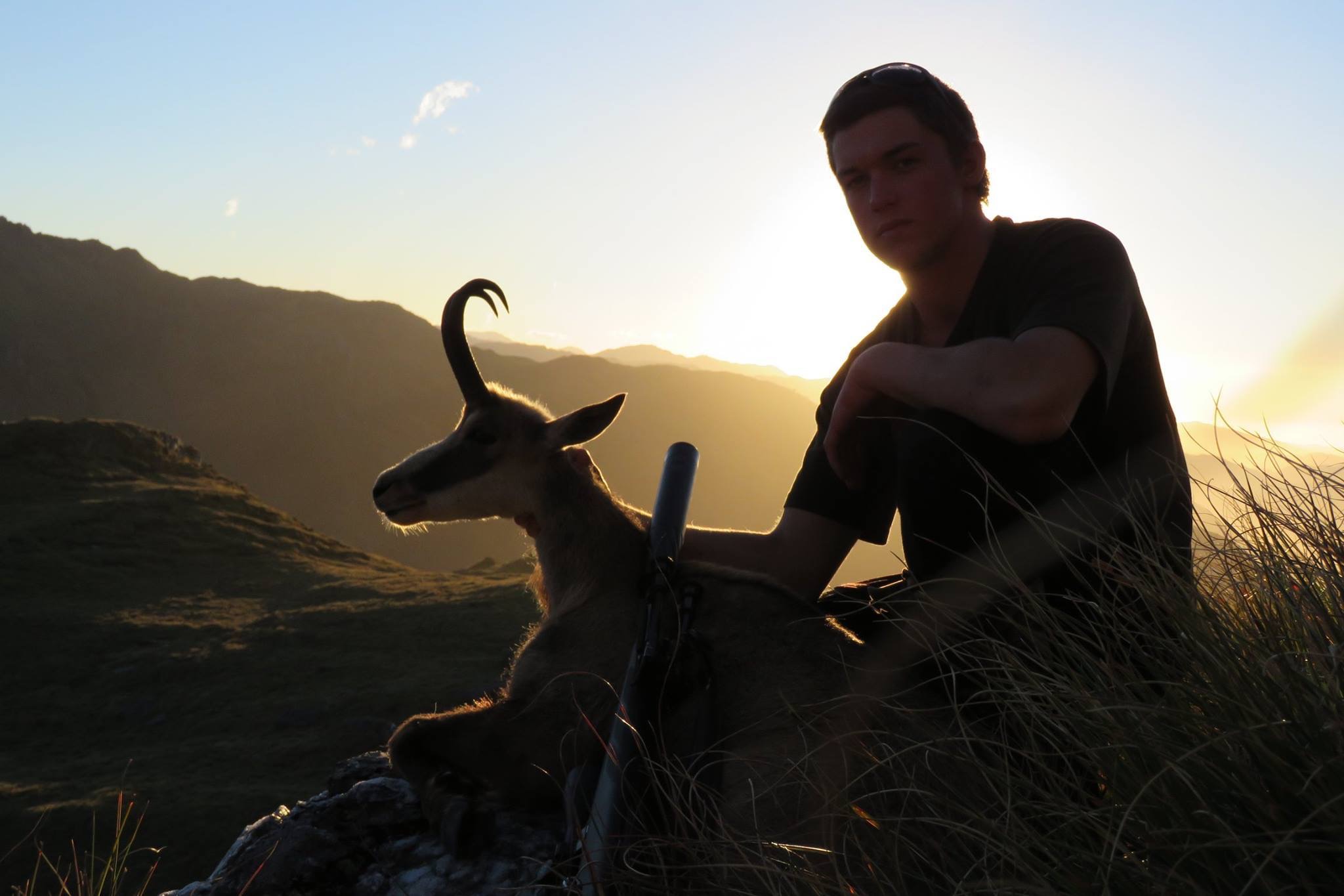  An epic photo and an epic chamois buck. Image_ Ollie Clarke 