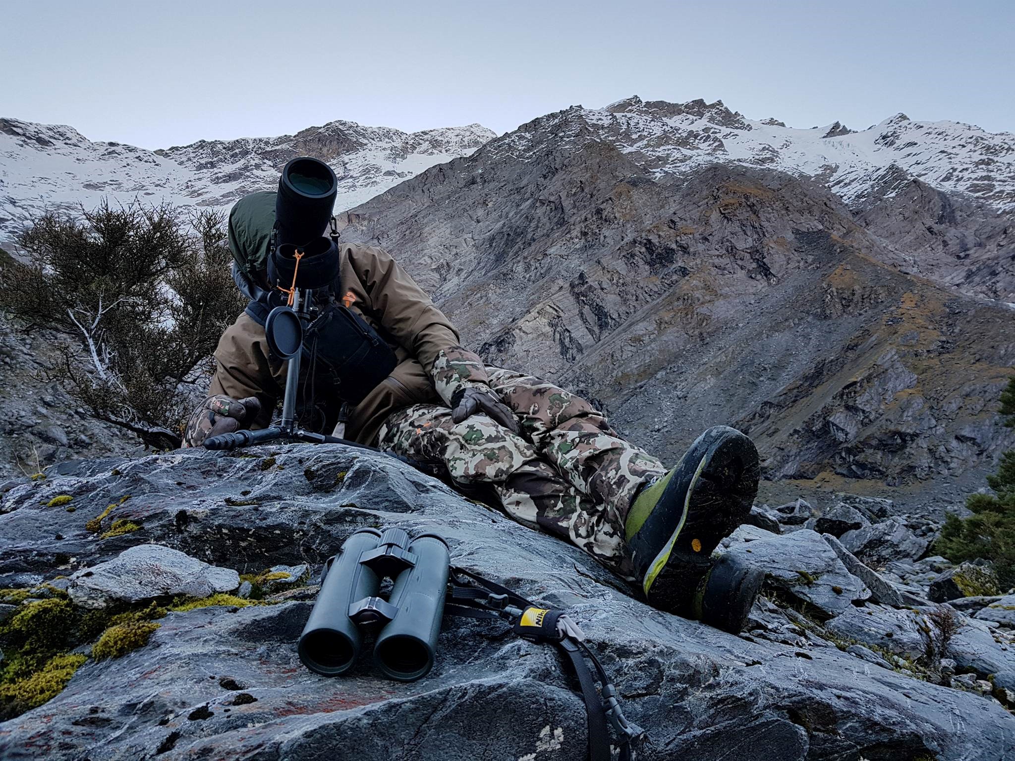  Luke Potts glassing for tahr