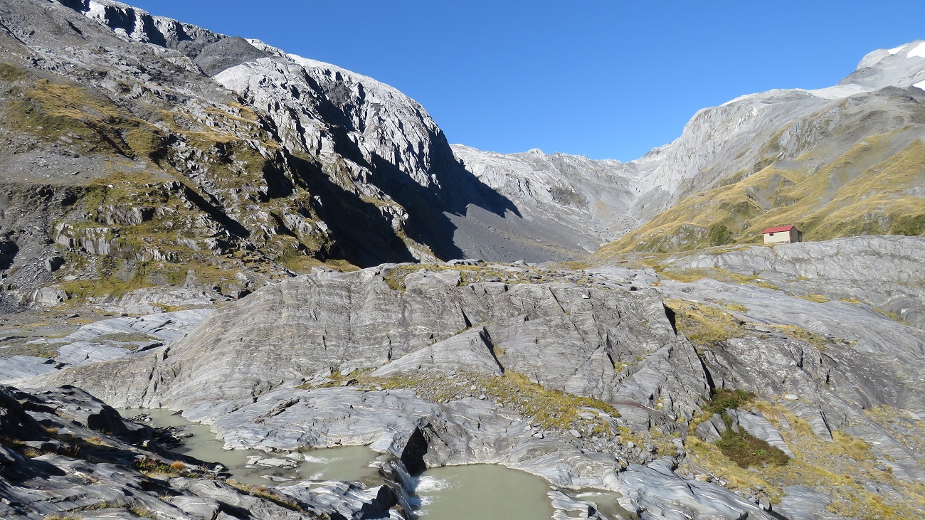 Ivory Lake hut