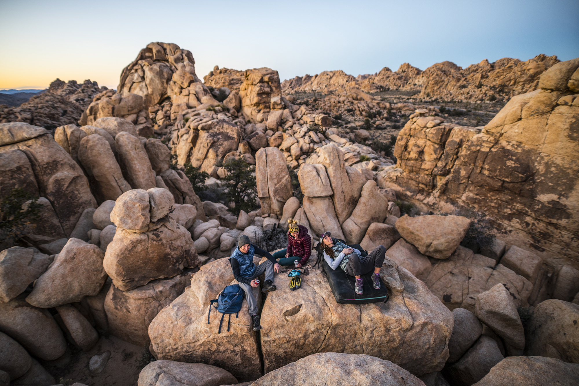  Daniel Woods, Kati Hetrick and Alex Johnson The North Face Fall 2016.&nbsp;Joshua Tree, CA. Photographer: Tim Kemple.&nbsp; 