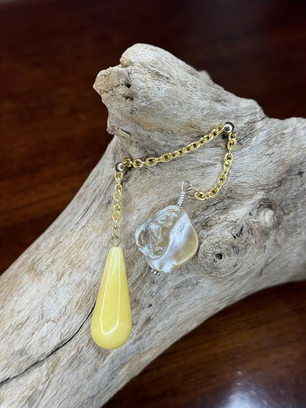 Yellow Amber Teardrop.png