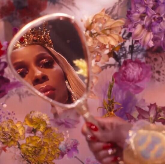  Mary J. Blige x Mac Cosmetics “Love Me” Campaign Directed by Petra Collins 