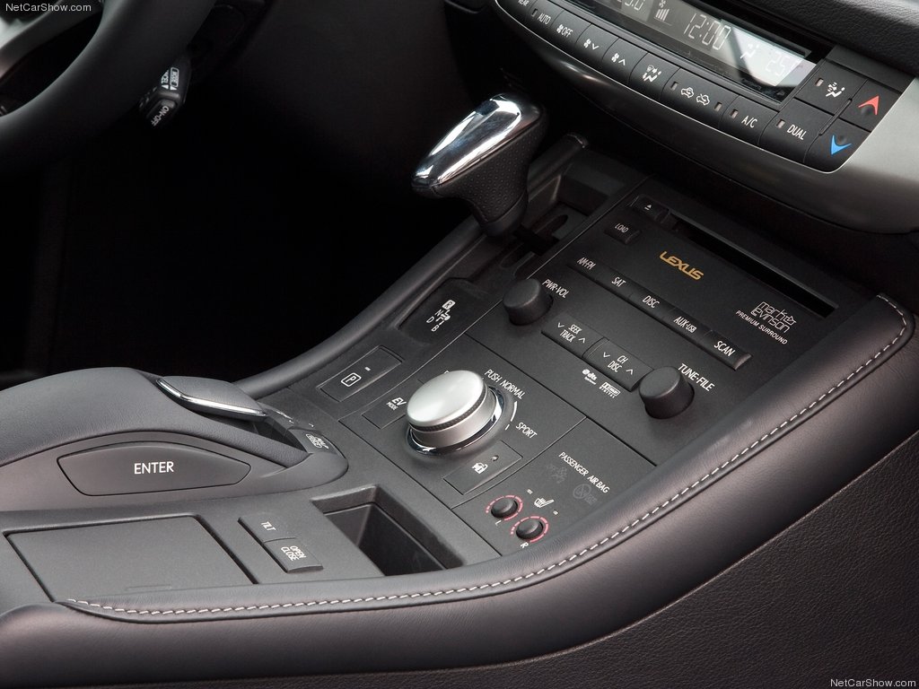 Lexus-CT_200h-2011-1024-64.jpg