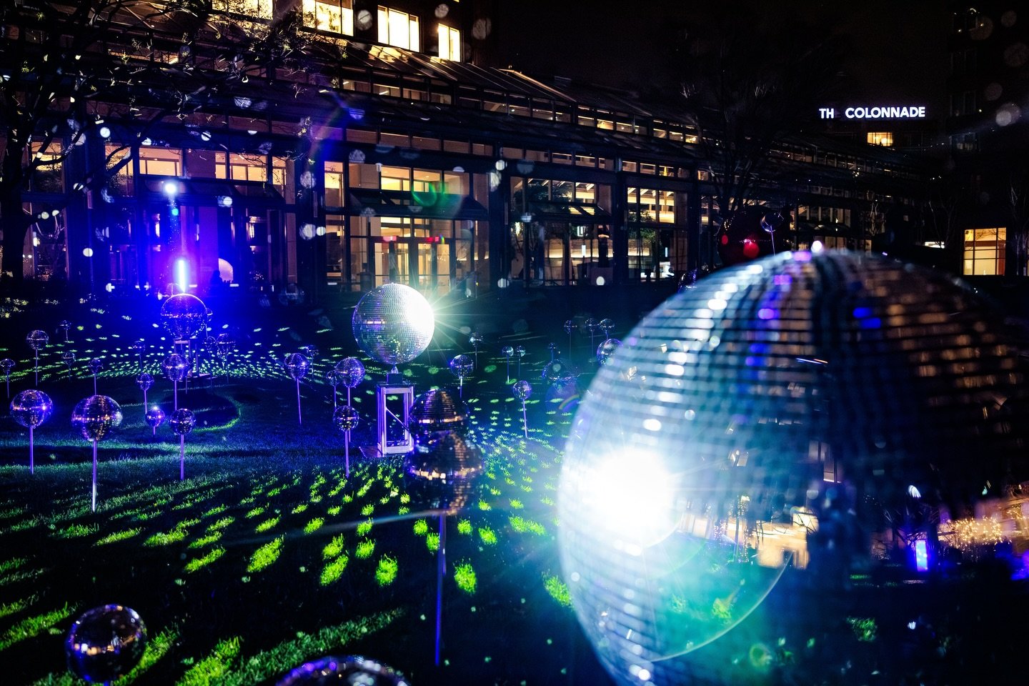 New artwork at the Prudential Center &mdash; 𝗪𝗶𝗻𝘁𝗲𝗿 𝗚𝗮𝗿𝗱𝗲𝗻 

Step into a mystical winter experience as South Garden at Prudential Center transforms into Winter Garden, an immersive light and sound installation. This outdoor experience fea