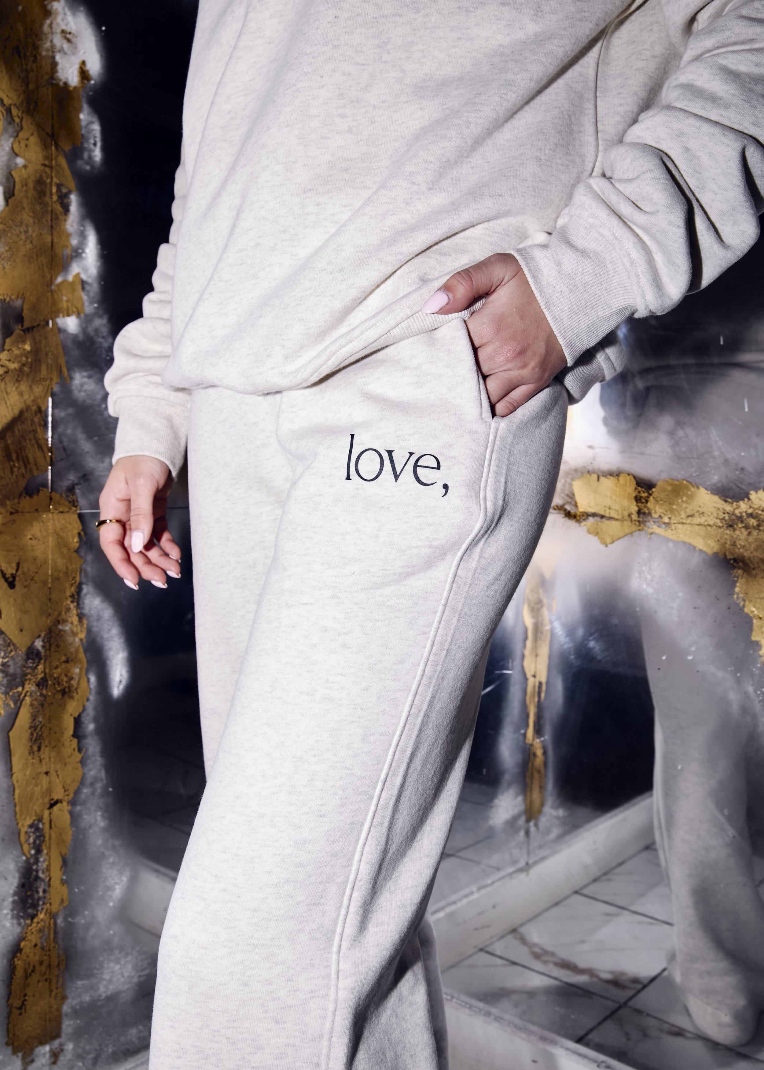 12_04_25 love,_6616.jpg