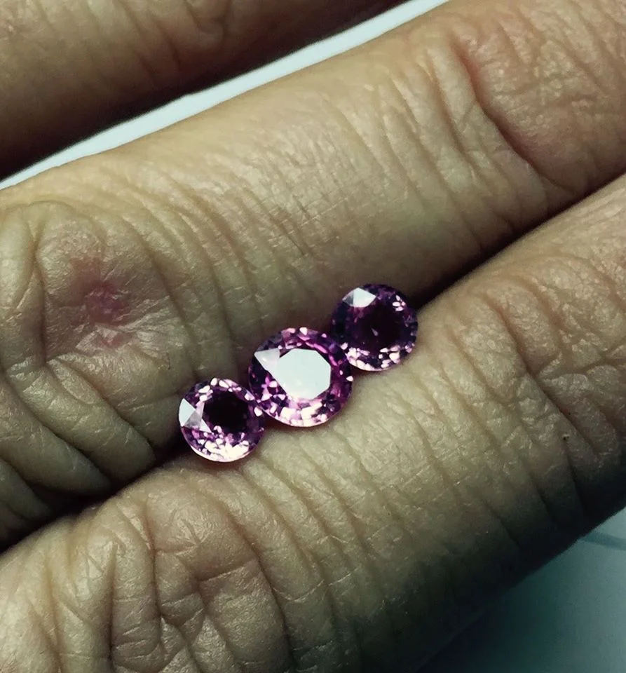 Choosing pink sapphires