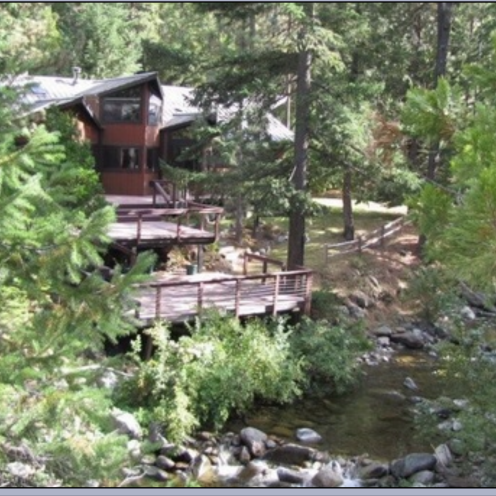 Namaste House Photo Credit: Flowing Waters Retreat at Mt. Shasta