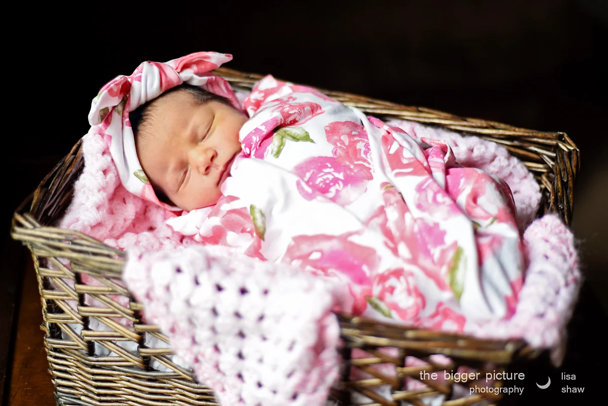 Newborn Snugbug, MY NIECE!