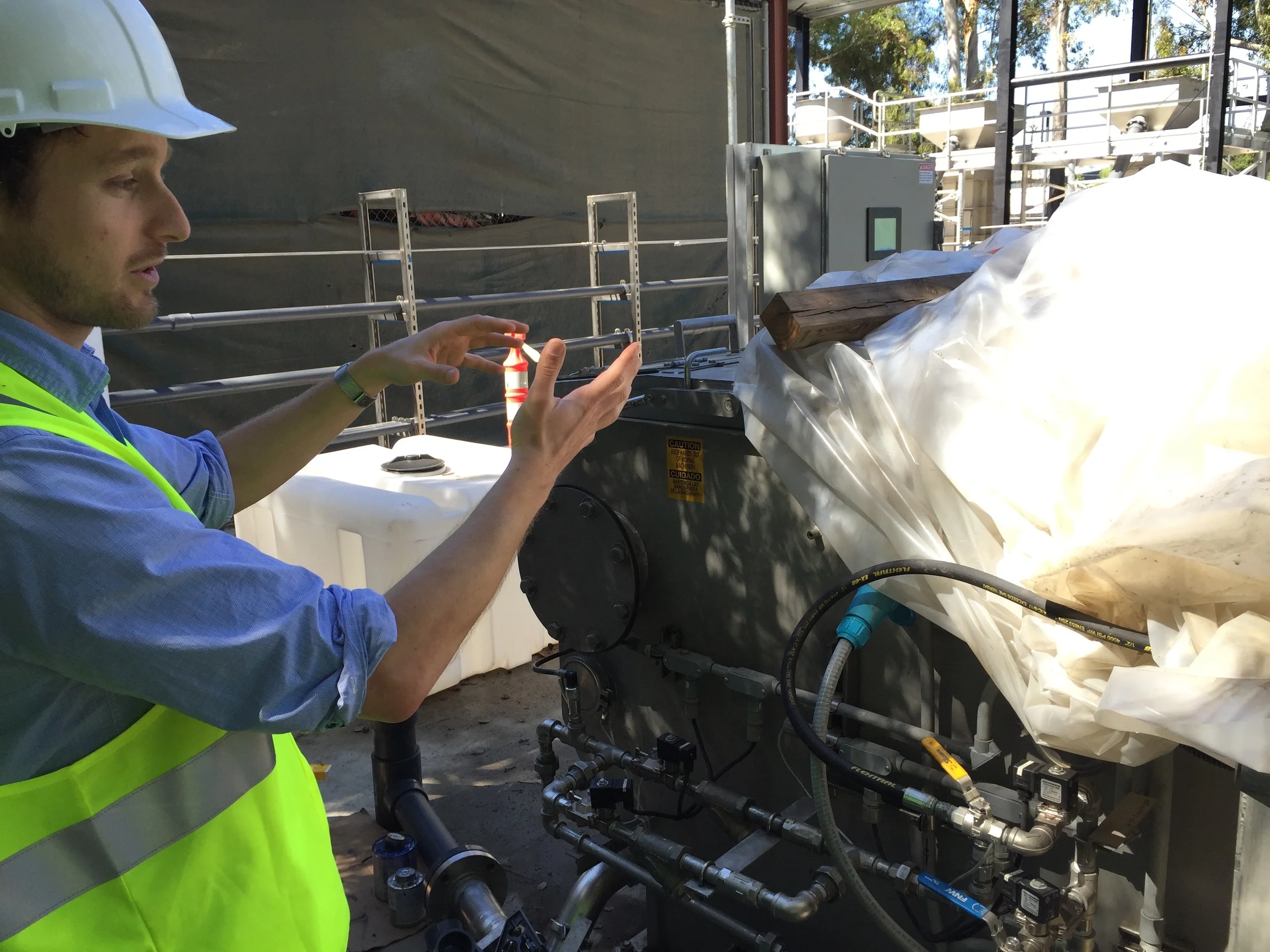 CR2C Director of Operations, Dr. Sebastien Tilmans shows how it works. Stage 2) Primary treatment process uses a microscreen to remove solids from the water and dewater them to up to 50% solids. The machine is currently configured to send the solids in a slurry back to the sewer.