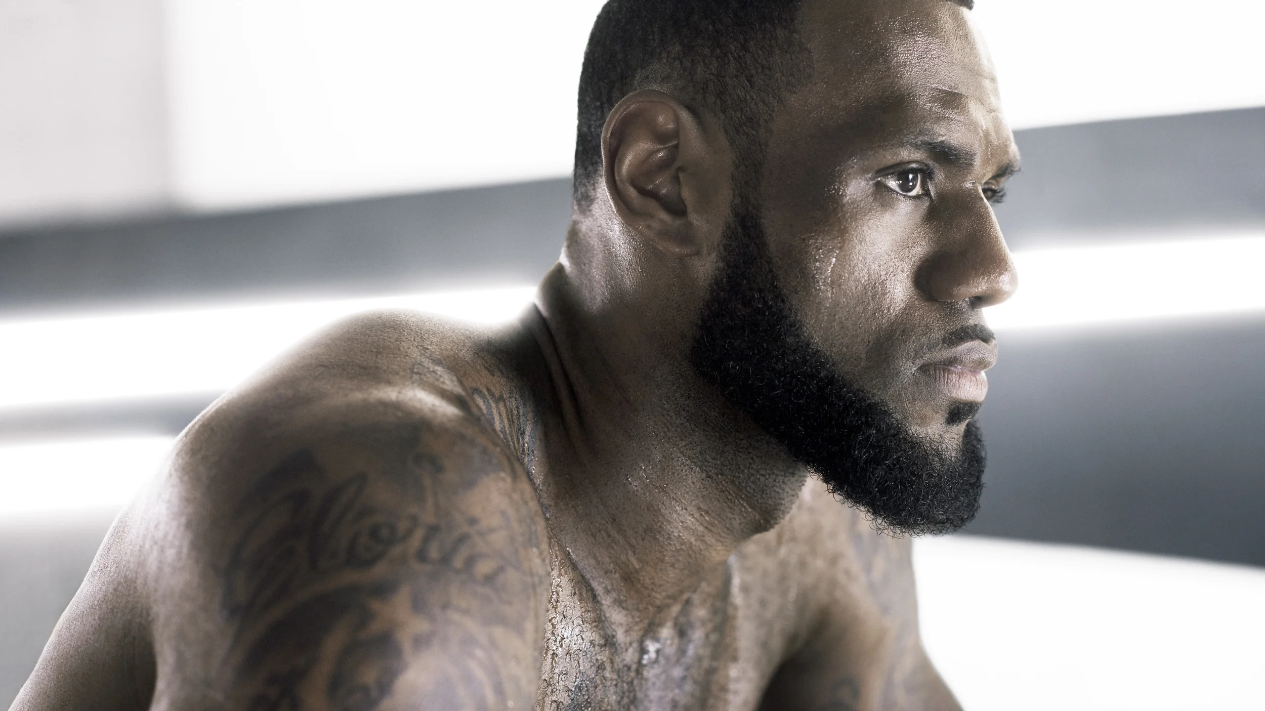 TIGHTS_LEBRON_TILTED_SET_0237_02.jpg