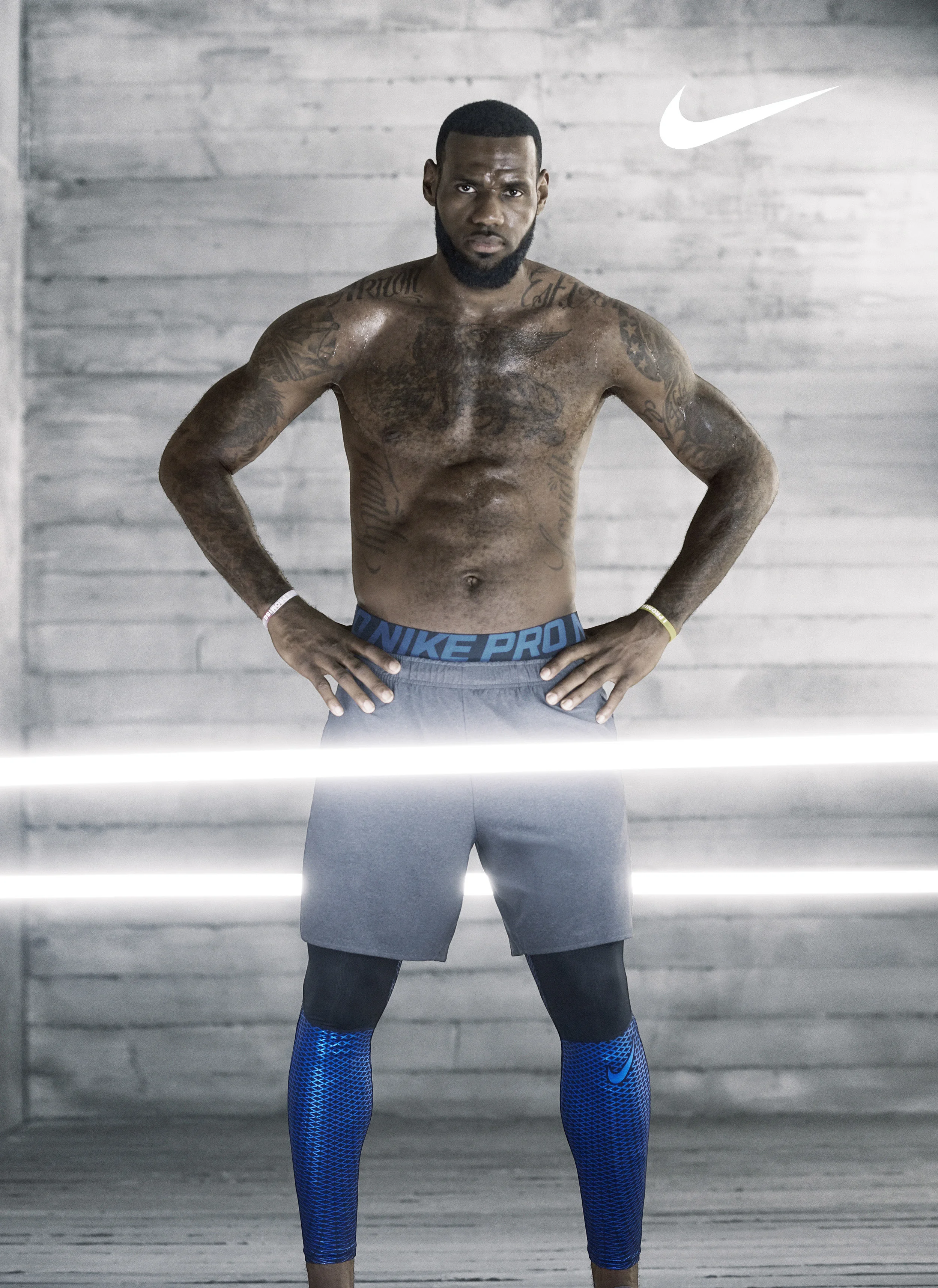 TIGHTS_LEBRON_TILTED_SET_0170_04_branded.jpg