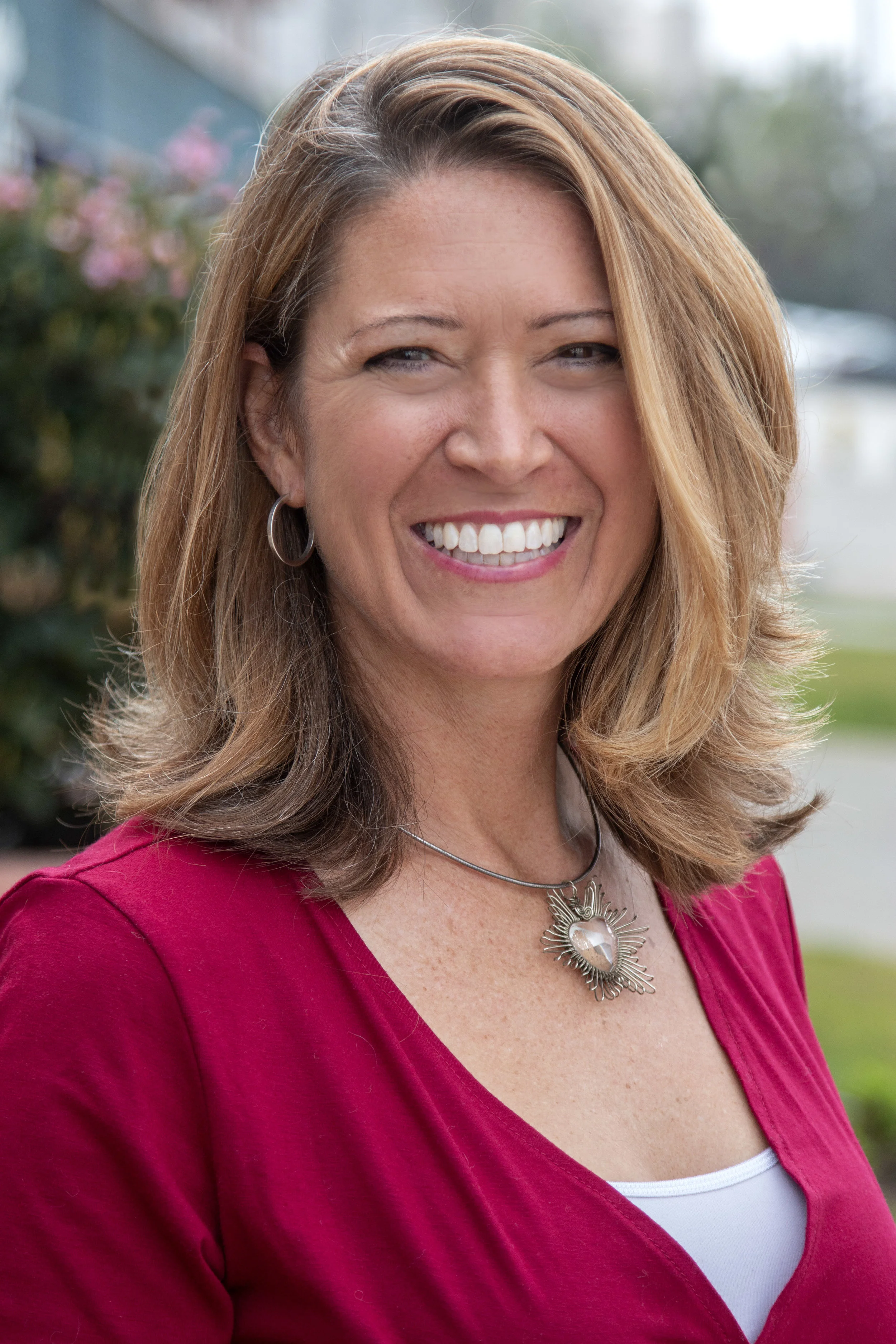 DrJennGunsaullus Headshot.jpg