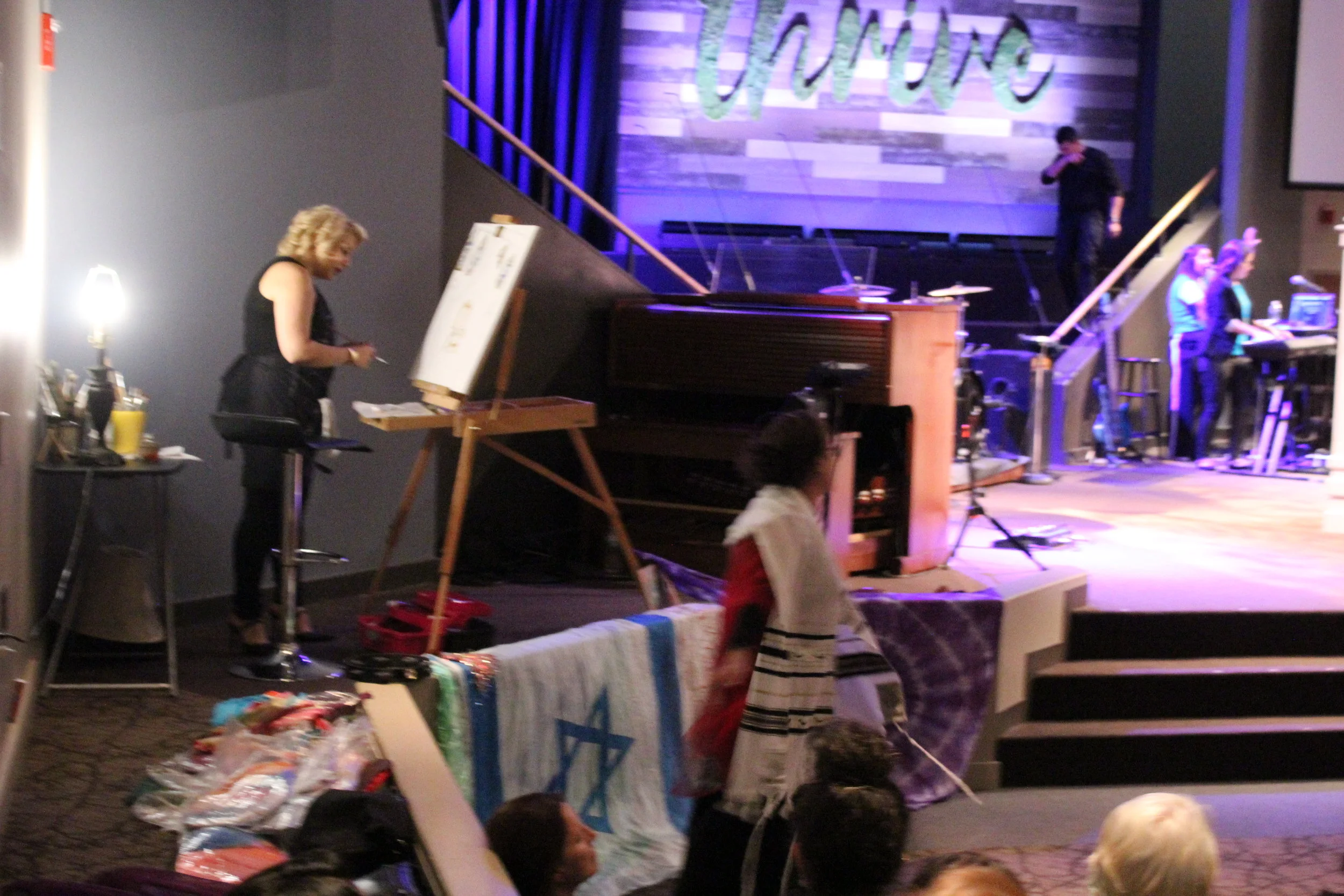  Monica Septimio   Pintura ao Vivo    Contact  