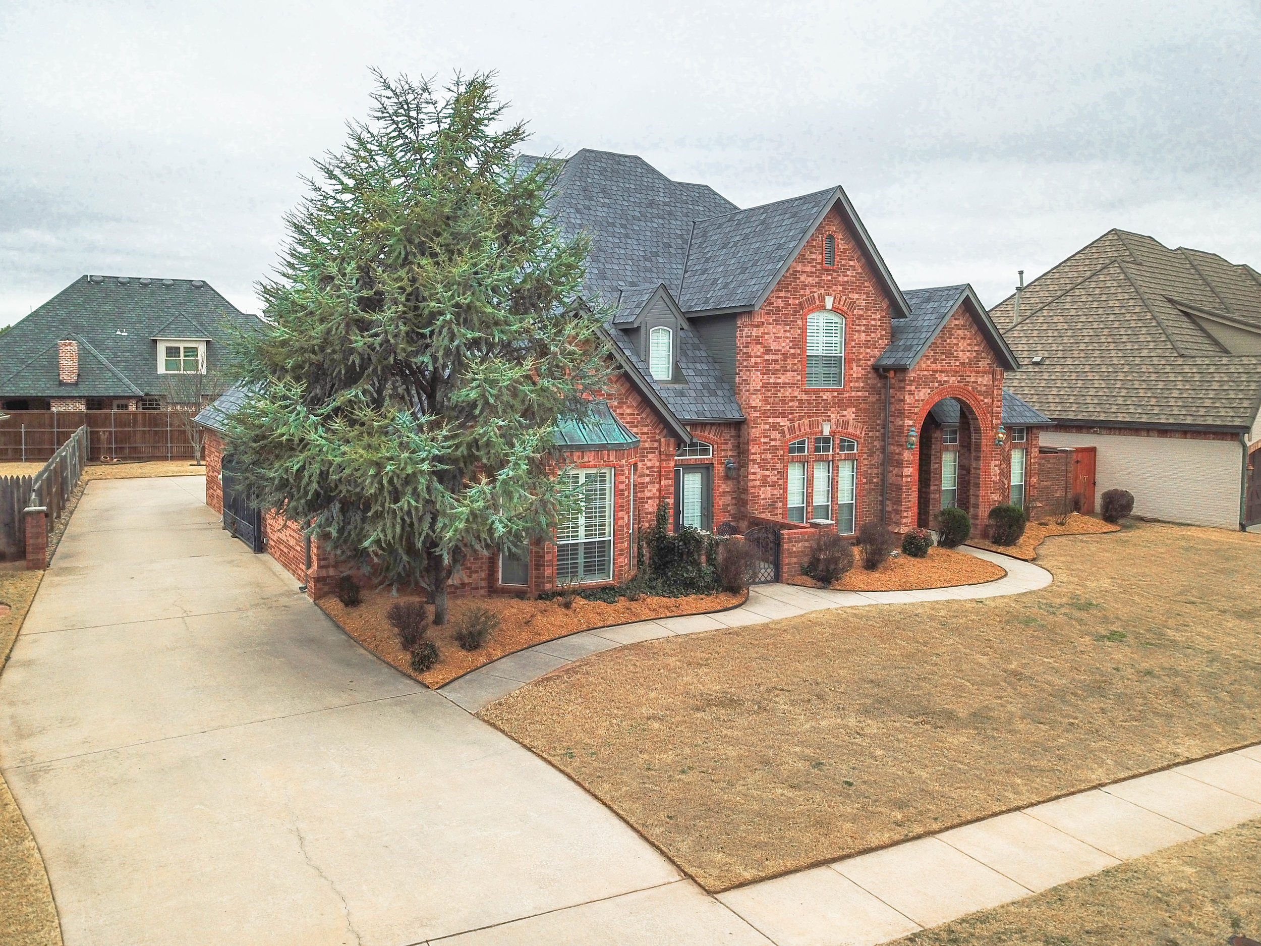 Exterior-1.jpg