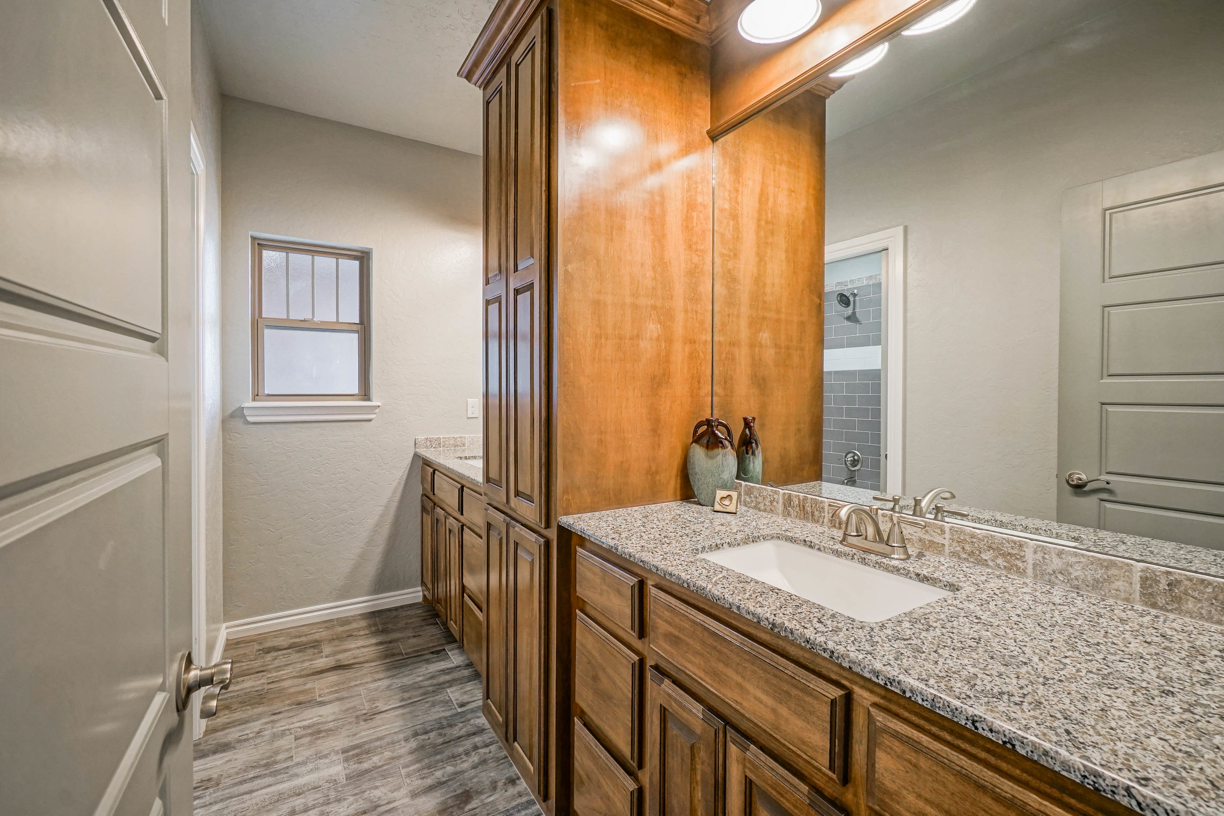 36 Hall Bath.jpg