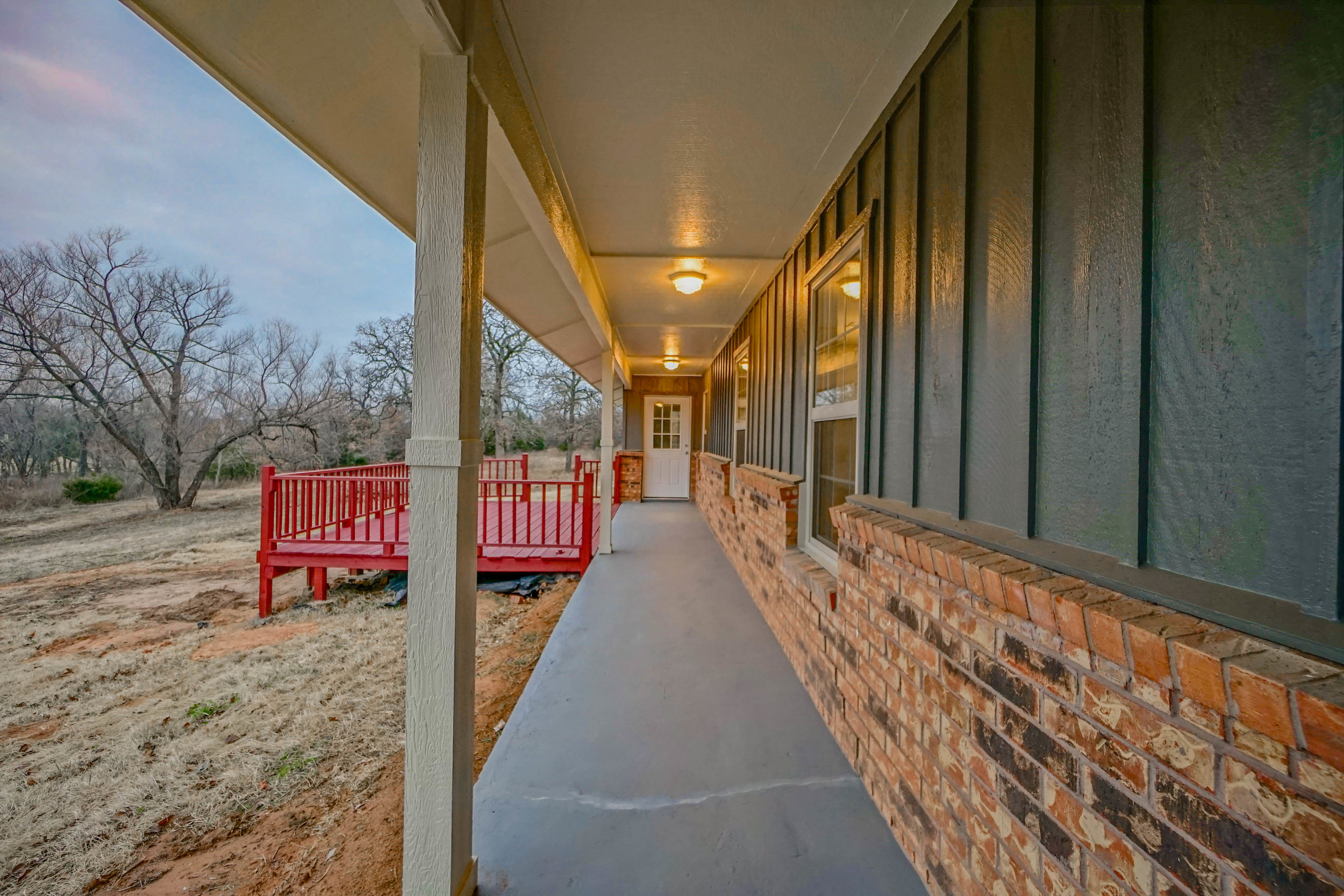 10 Exterior.jpg