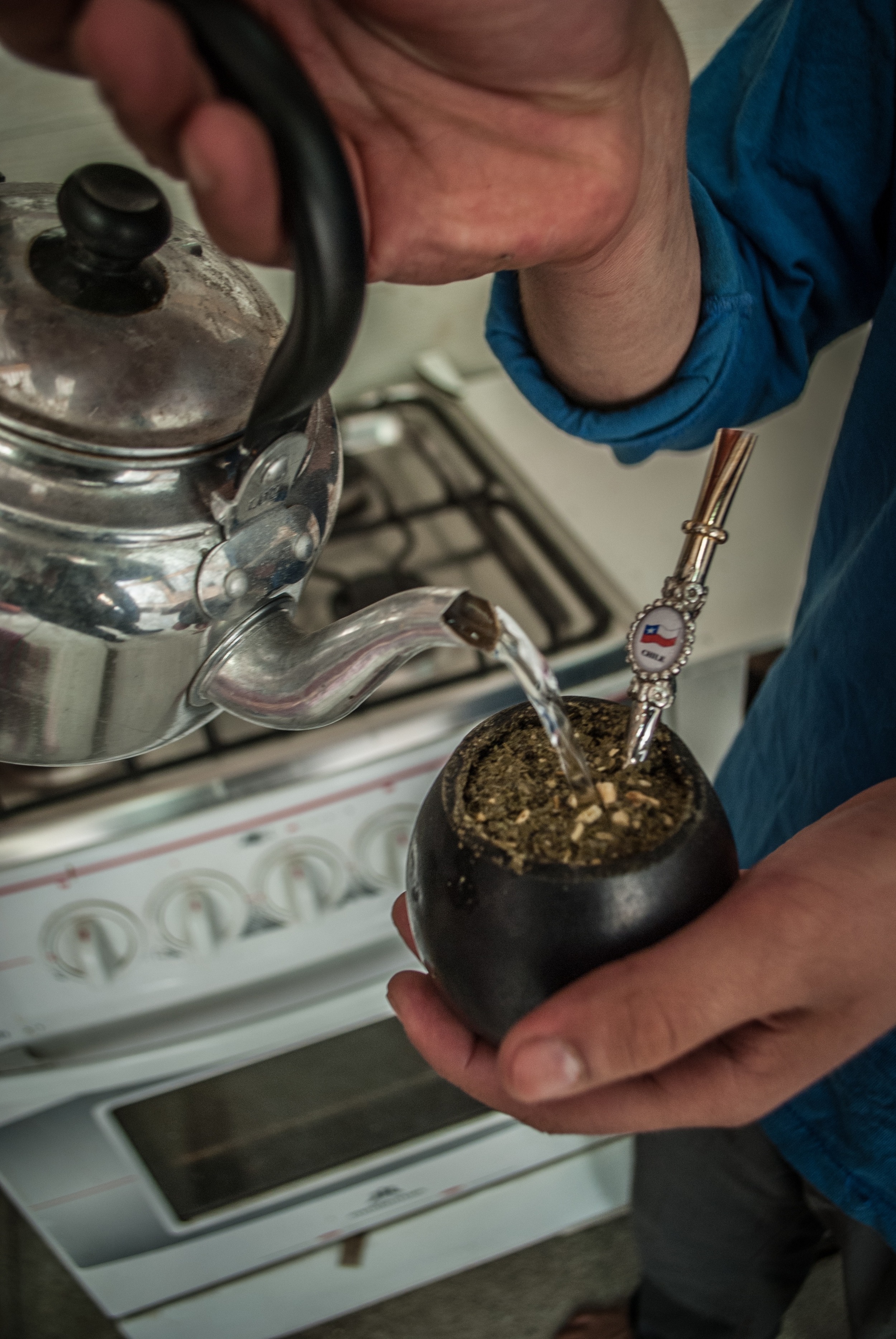 mate pouring 2.jpg