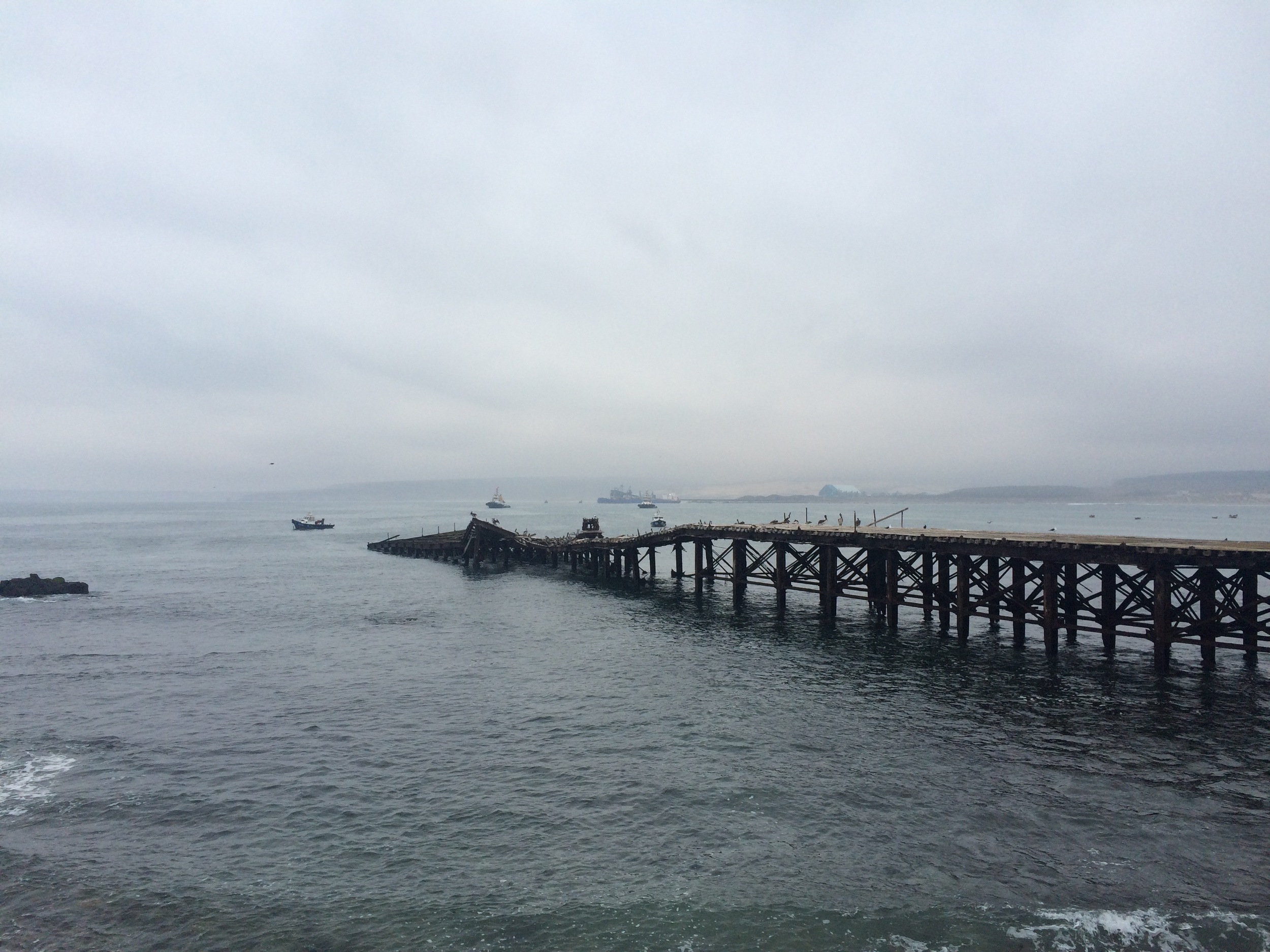 The pier at Los Vilos....seen better days that one.