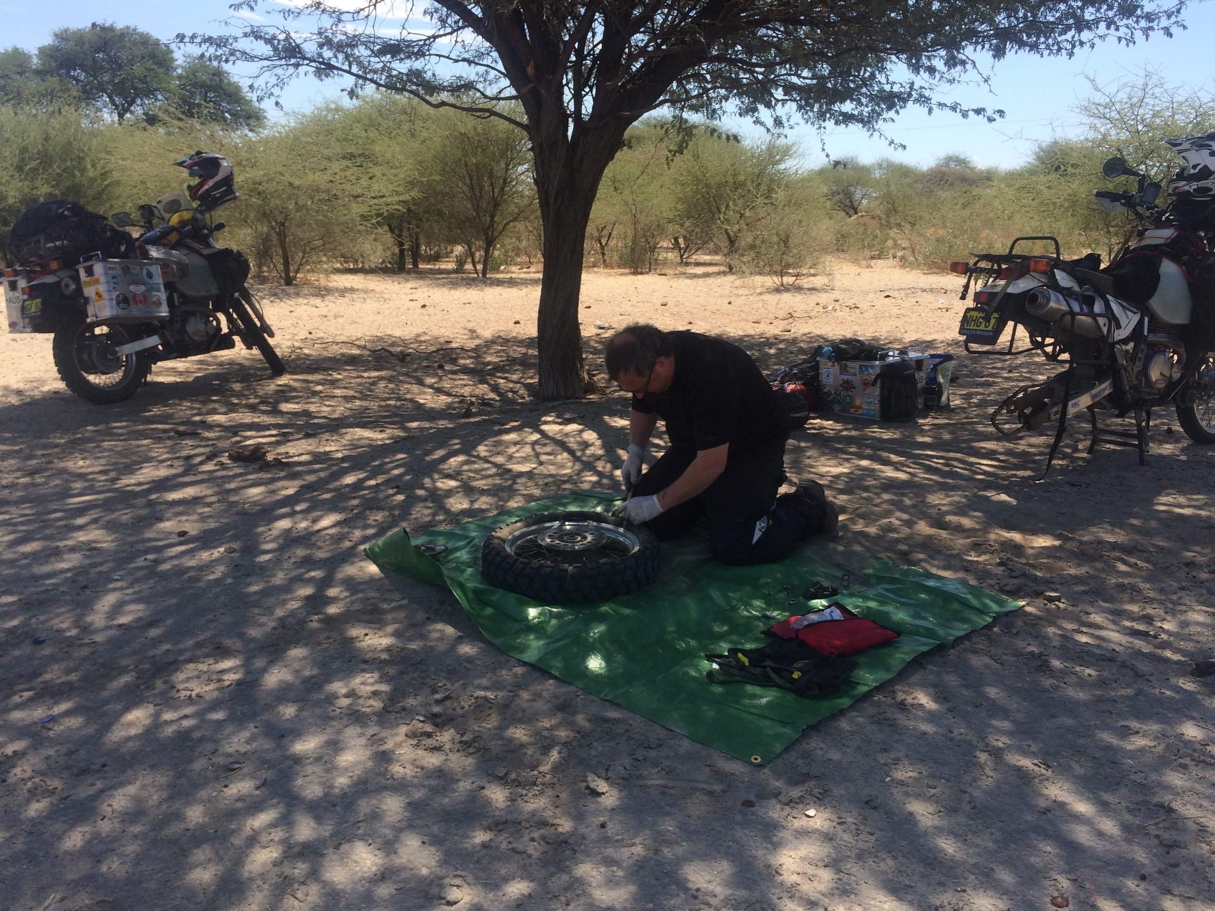 Trying to get the tyre rim over the wheel rim