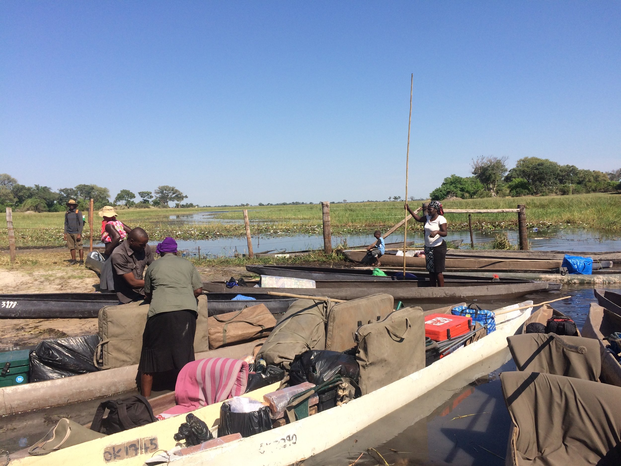Loading up the Mekoro for our overnight trip