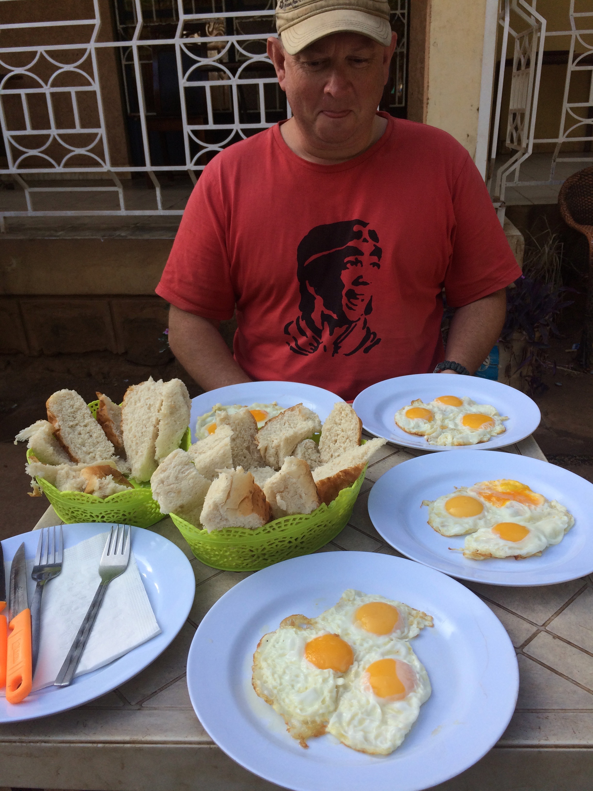 2 Eggs with bread please.
