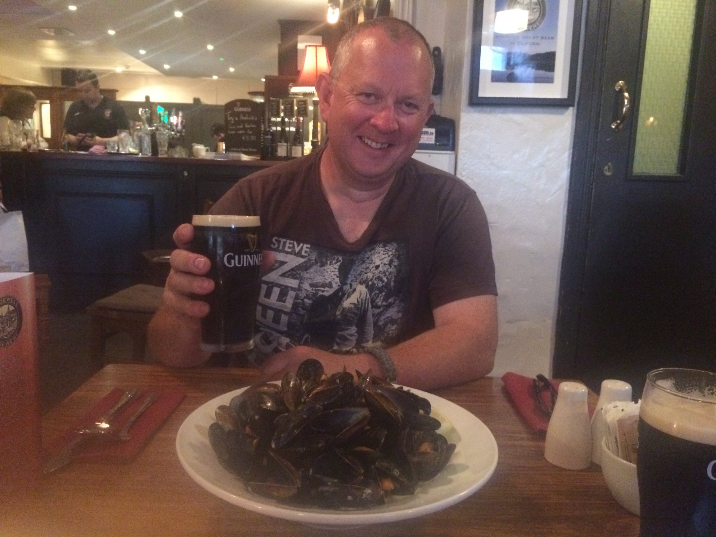 Guinness and Mussels at Clifden - great combo.