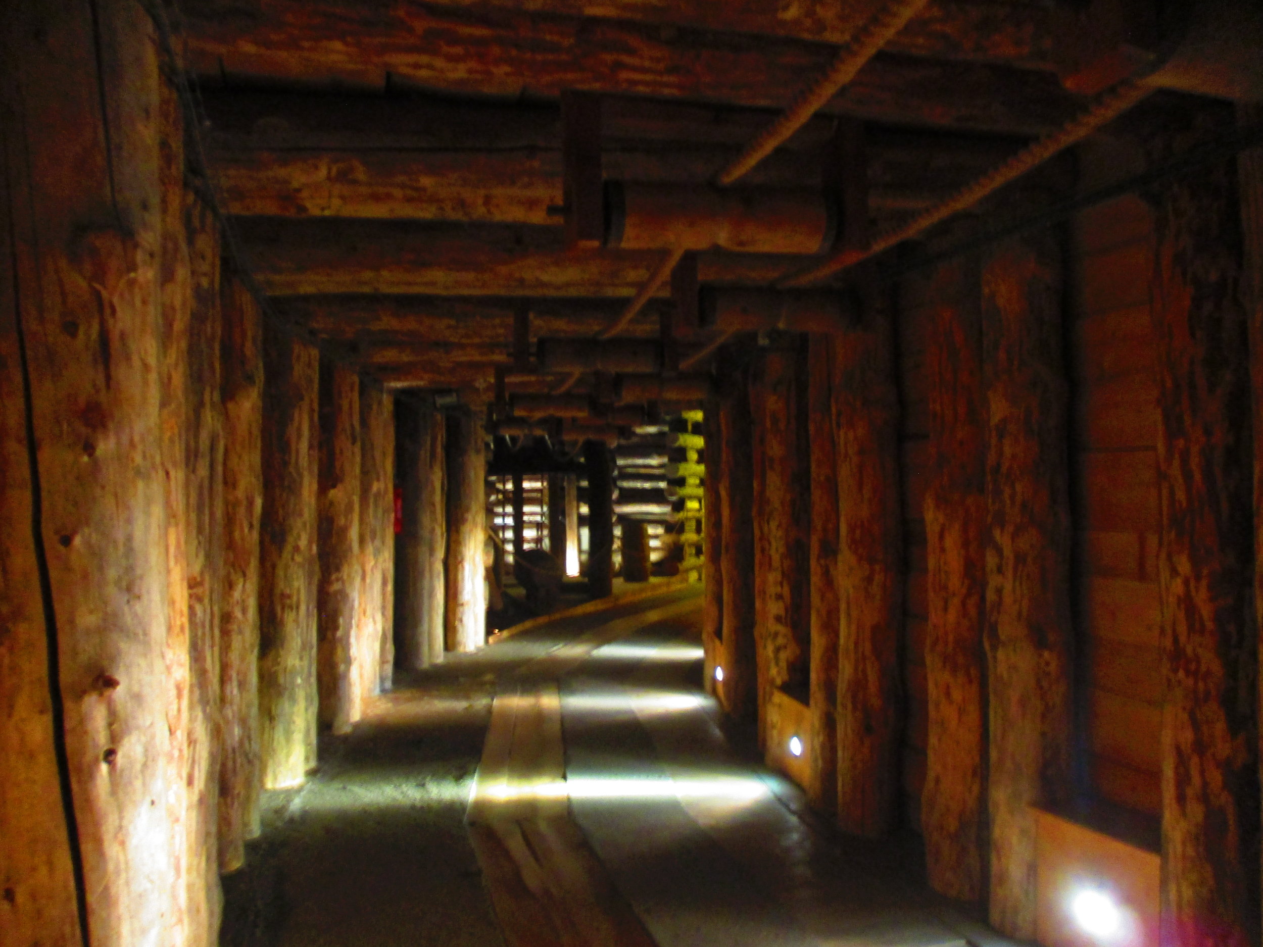 Most of the tunnels were quite wide, all supported by wood which preserves well due to the salty atmosphre