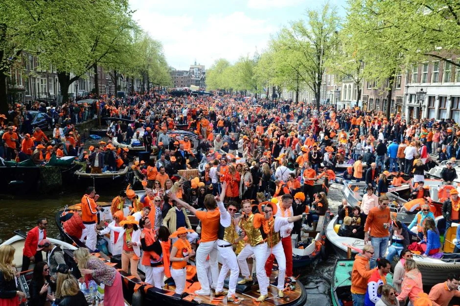 Going out with a BANG: King's Day (ft. Kingsland)