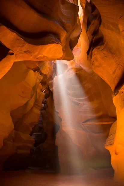 antelope-canyon-arizona-light.jpg