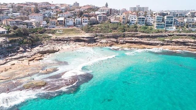 The elusive MacKenzies Beach will no doubt disappear again in a few months... but till then 🏖👌🏻